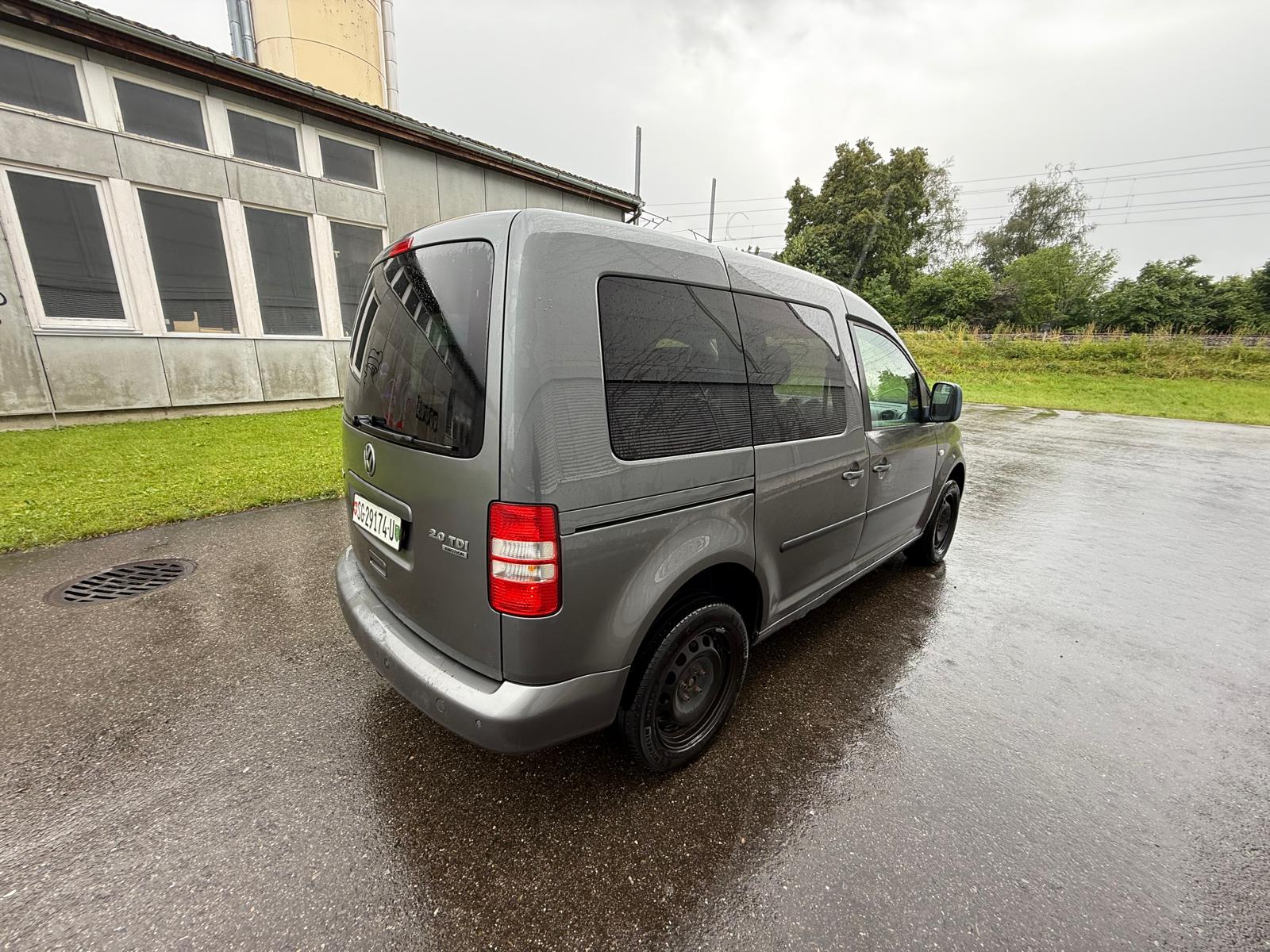 VW Caddy 2.0 TDI 4Motion Trendline-image-2