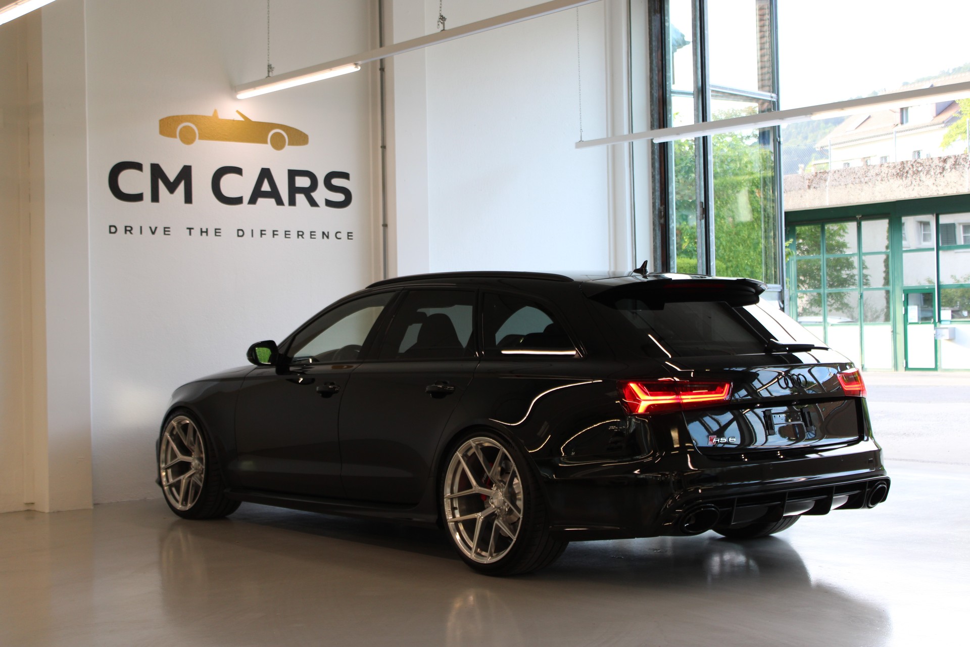 AUDI RS6 Avant 4.0 TFSI V8 performance quattro-image-9