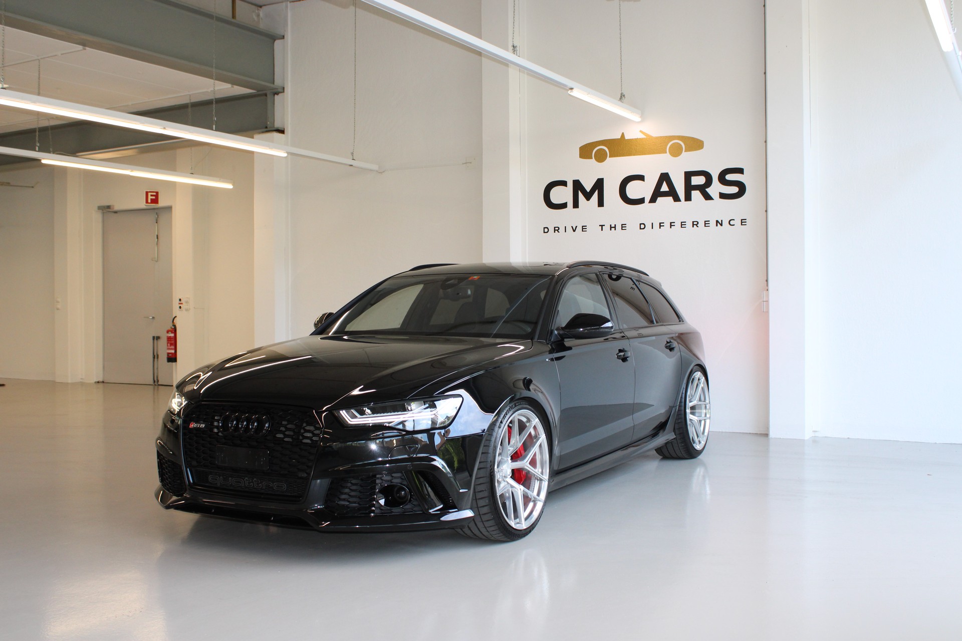 AUDI RS6 Avant 4.0 TFSI V8 performance quattro-image-4