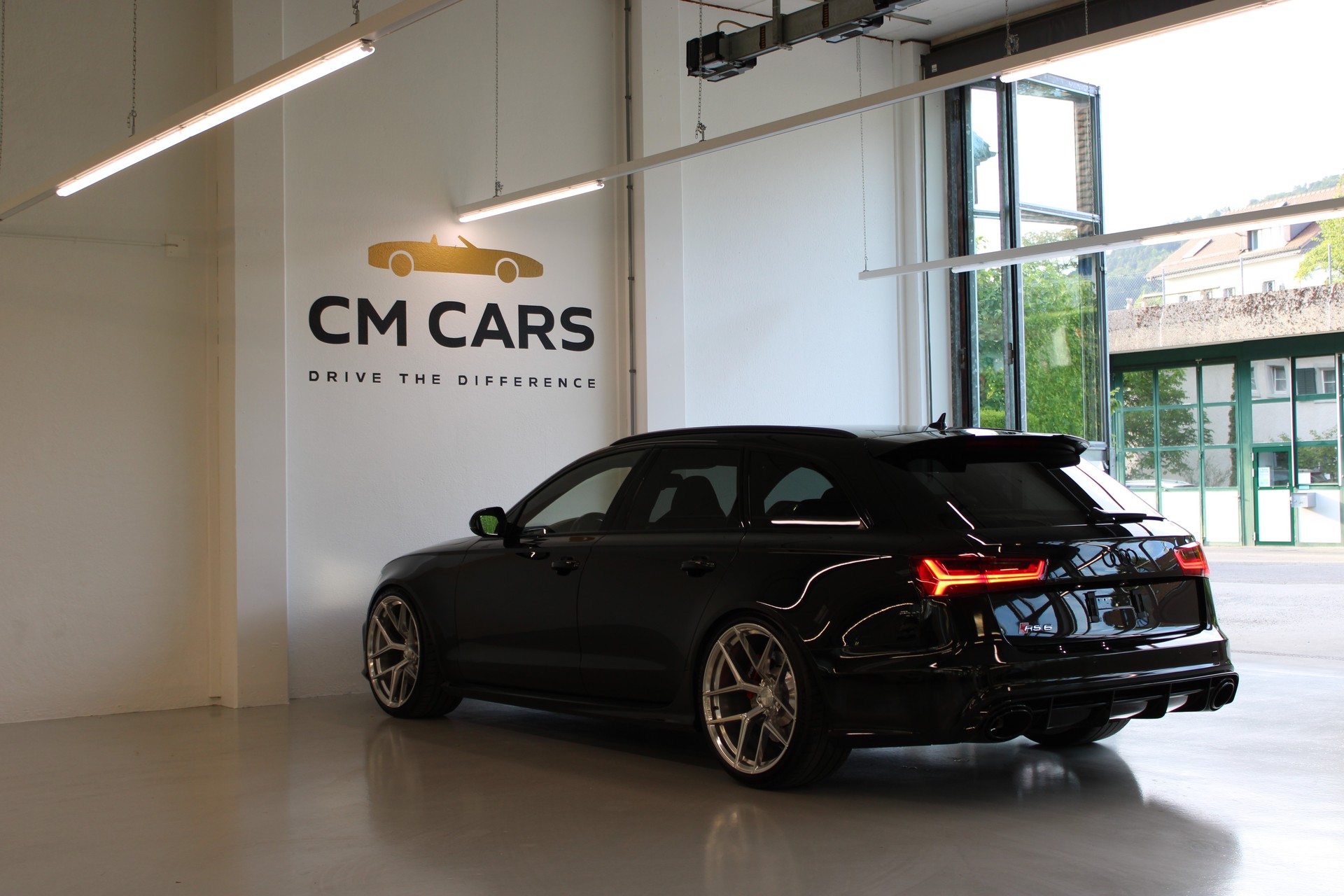 AUDI RS6 Avant 4.0 TFSI V8 performance quattro-image-8