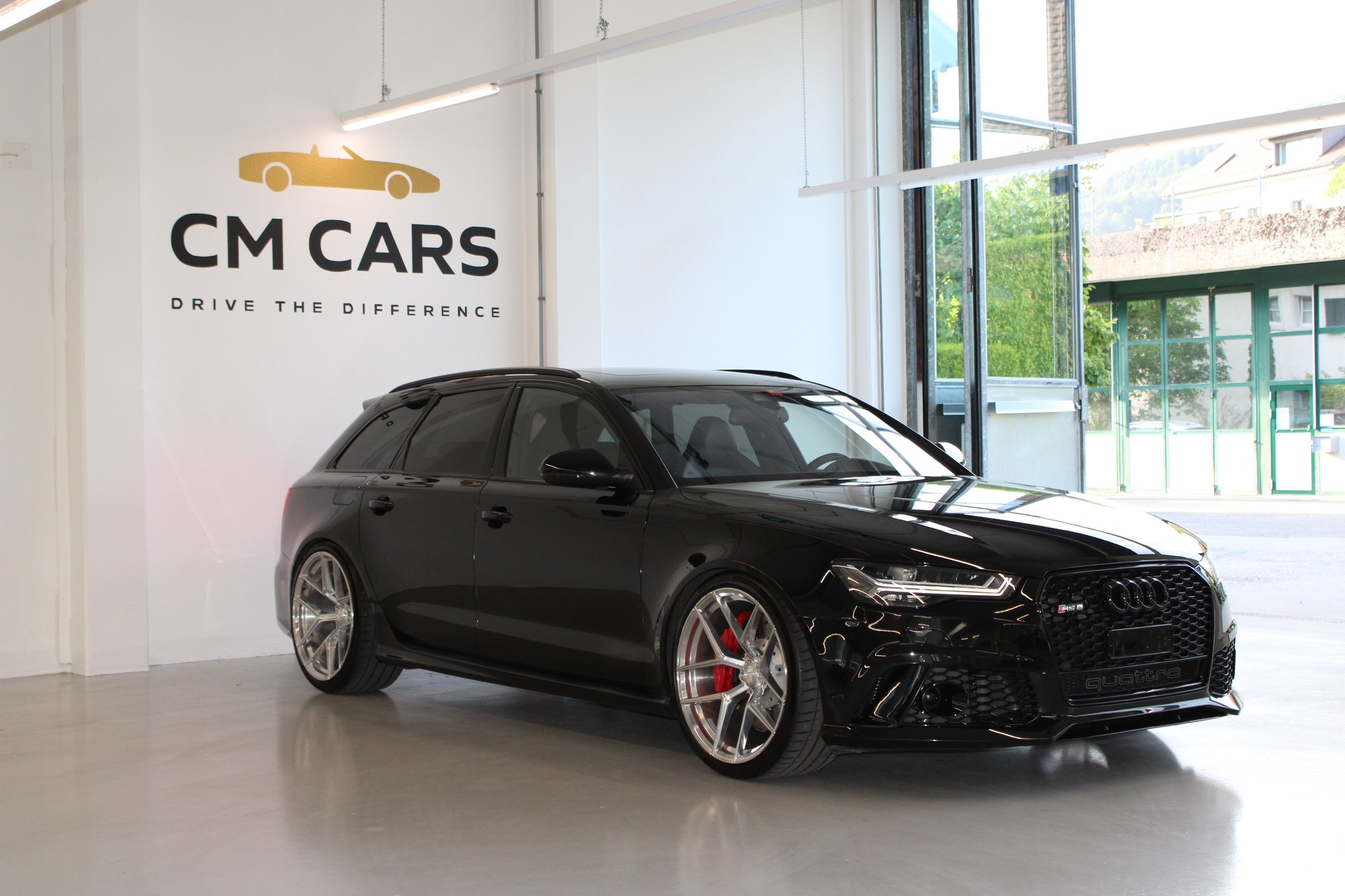 AUDI RS6 Avant 4.0 TFSI V8 performance quattro-image-2