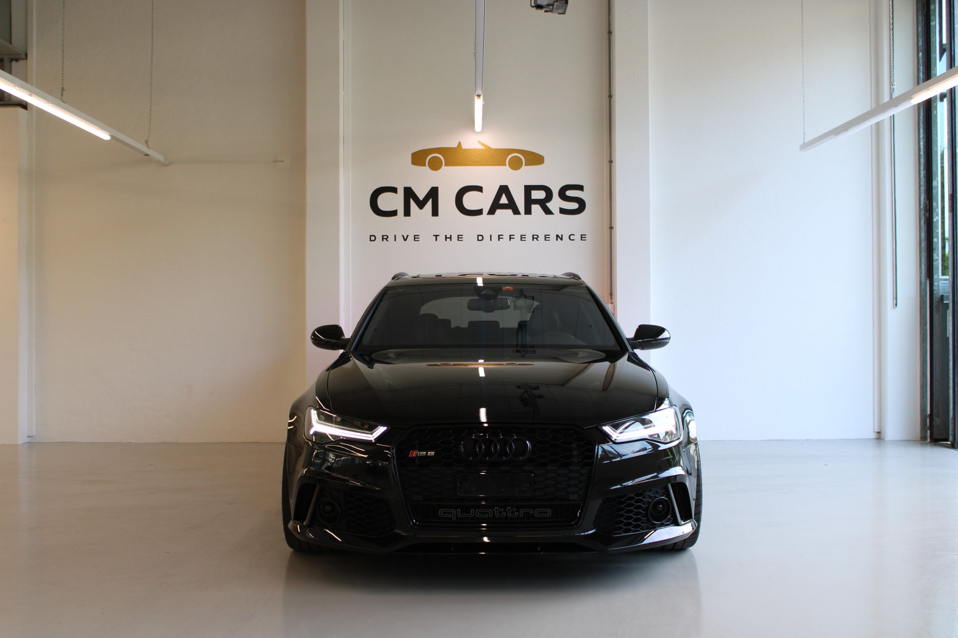 AUDI RS6 Avant 4.0 TFSI V8 performance quattro-image-1
