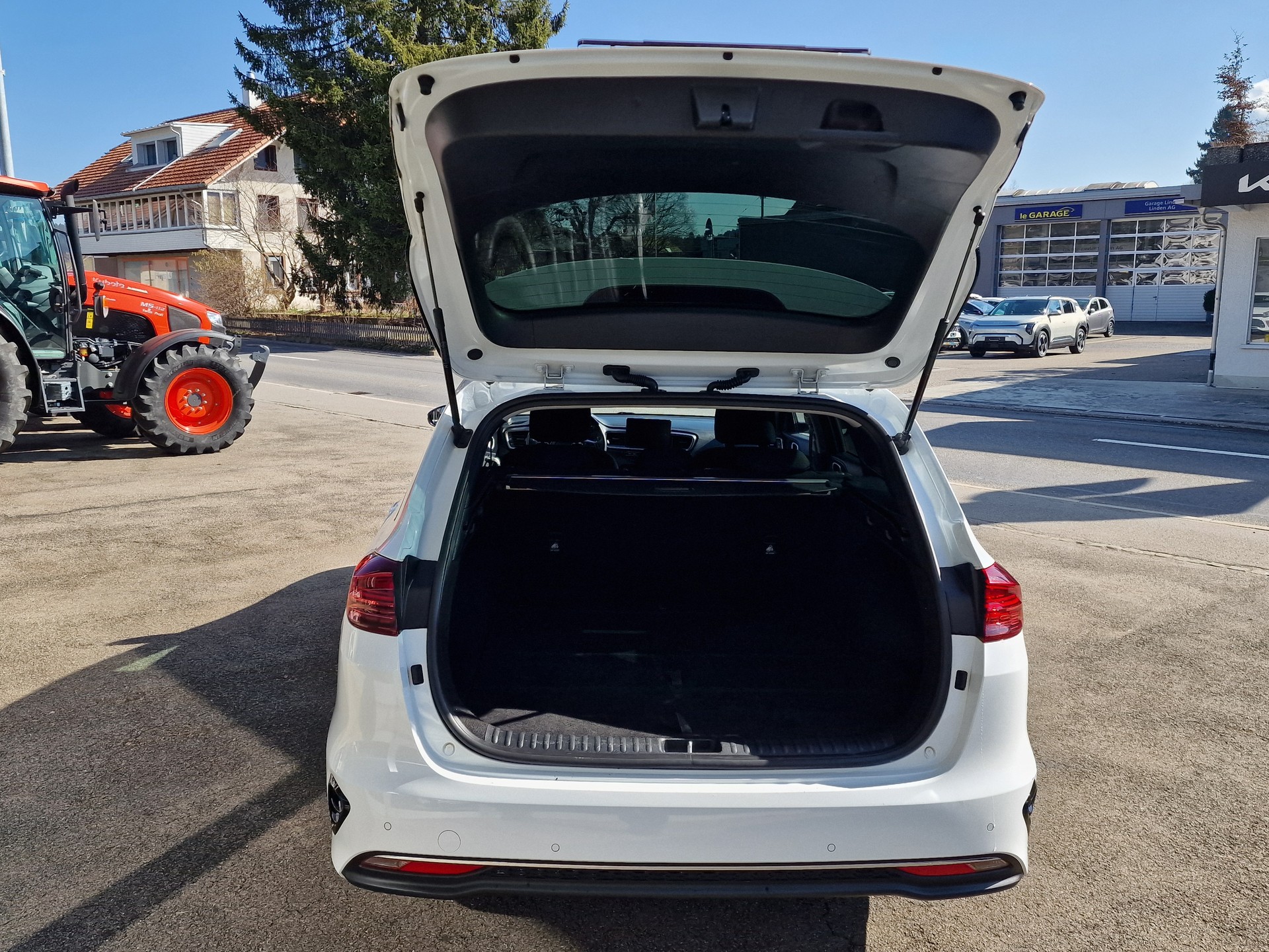 KIA Ceed Sportswagon 1.4 T-GDi Power 25 DCT-image-3