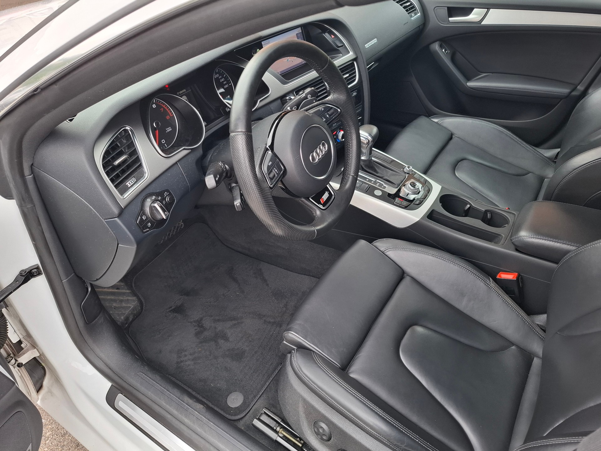 AUDI A5 Sportback 2.0 TFSI quattro S-tronic-image-7