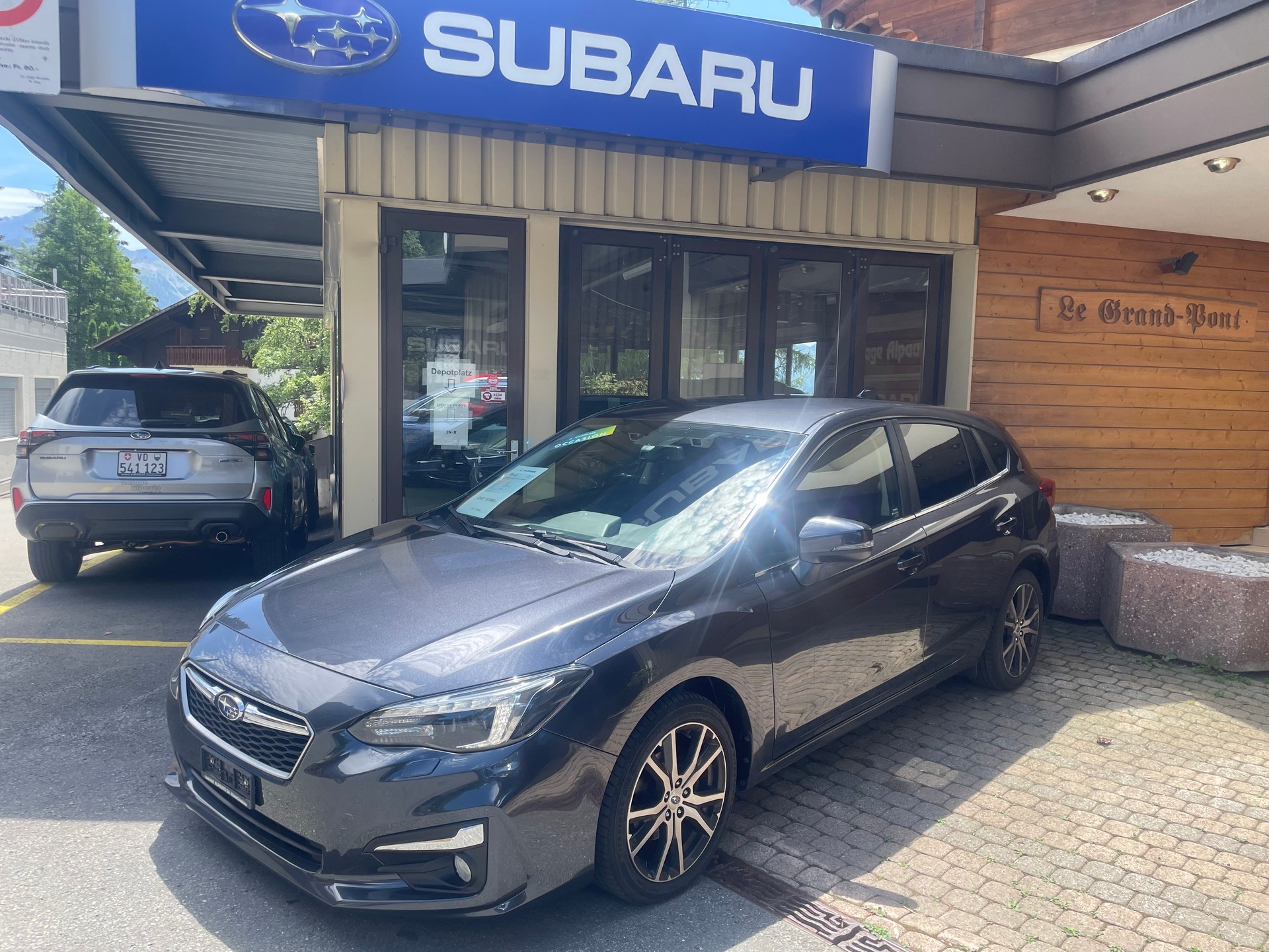 SUBARU Impreza 2.0 Swiss Plus AWD Lineartronic-image-0