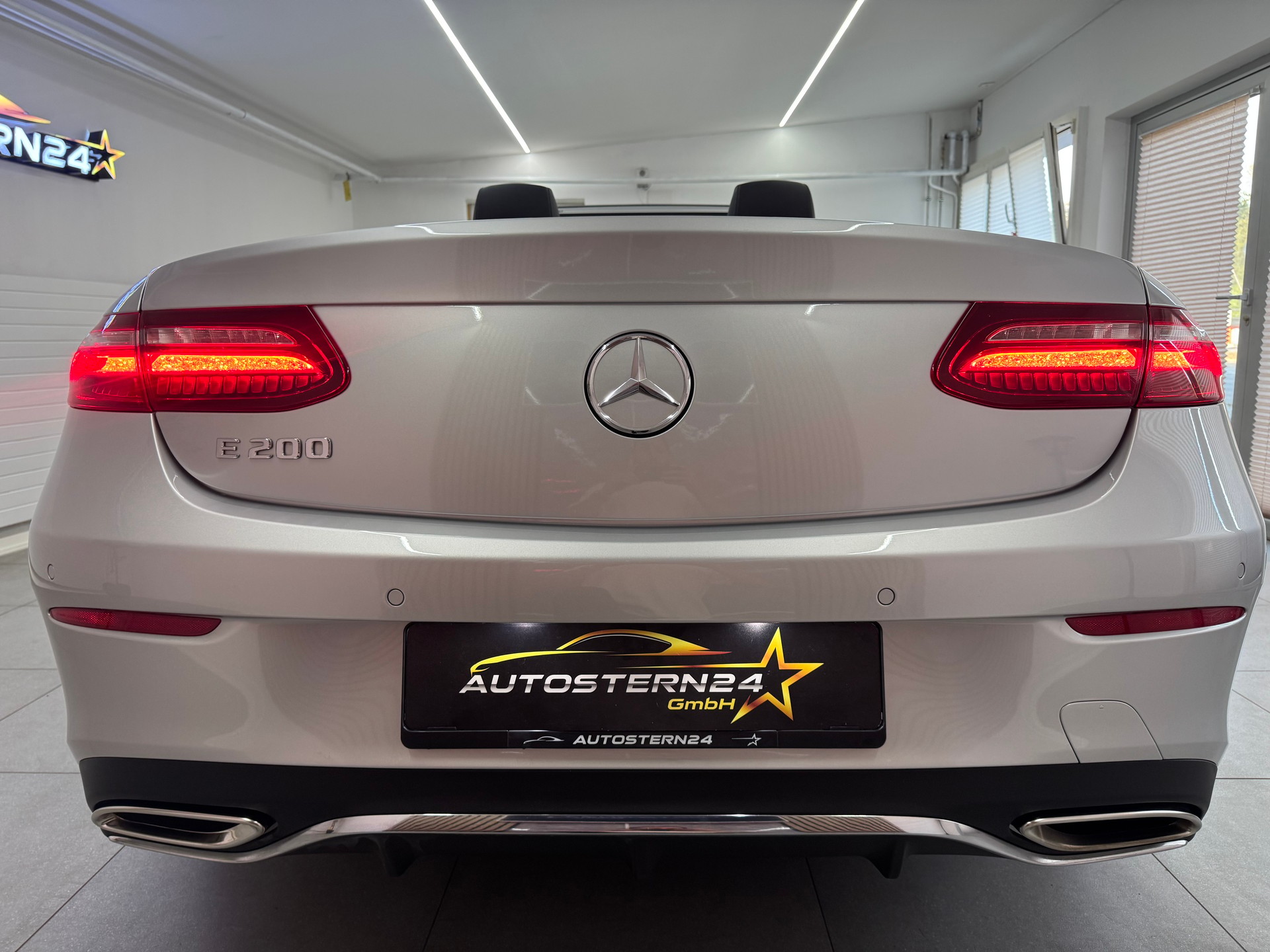 MERCEDES-BENZ E 200 Cabriolet AMG Line 9G-Tronic*CH-Fahrzeug*-image-3
