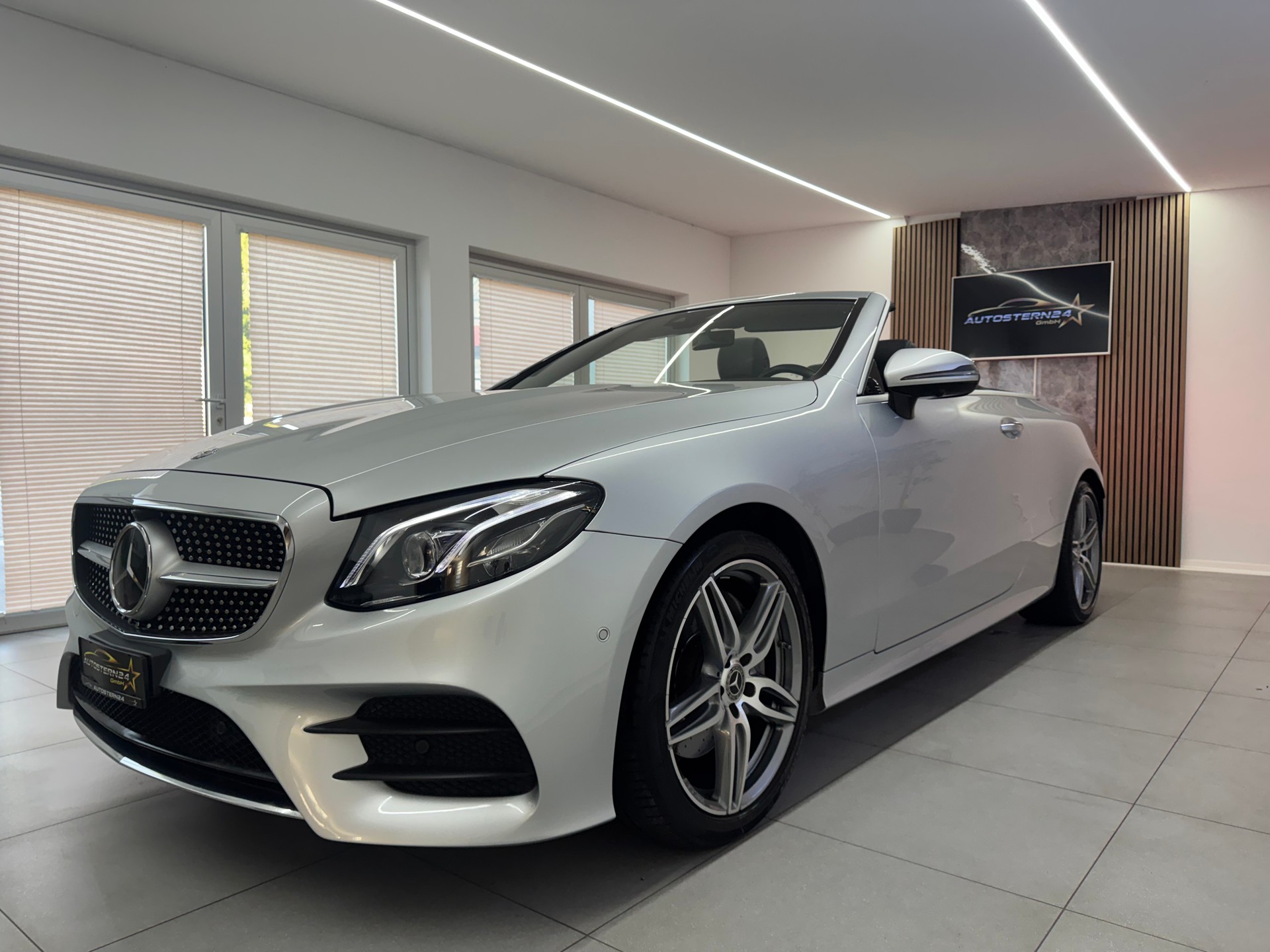 MERCEDES-BENZ E 200 Cabriolet AMG Line 9G-Tronic*CH-Fahrzeug*-image-0