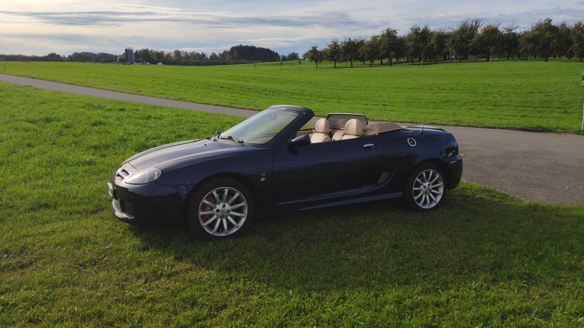 MG Tf160-image-0