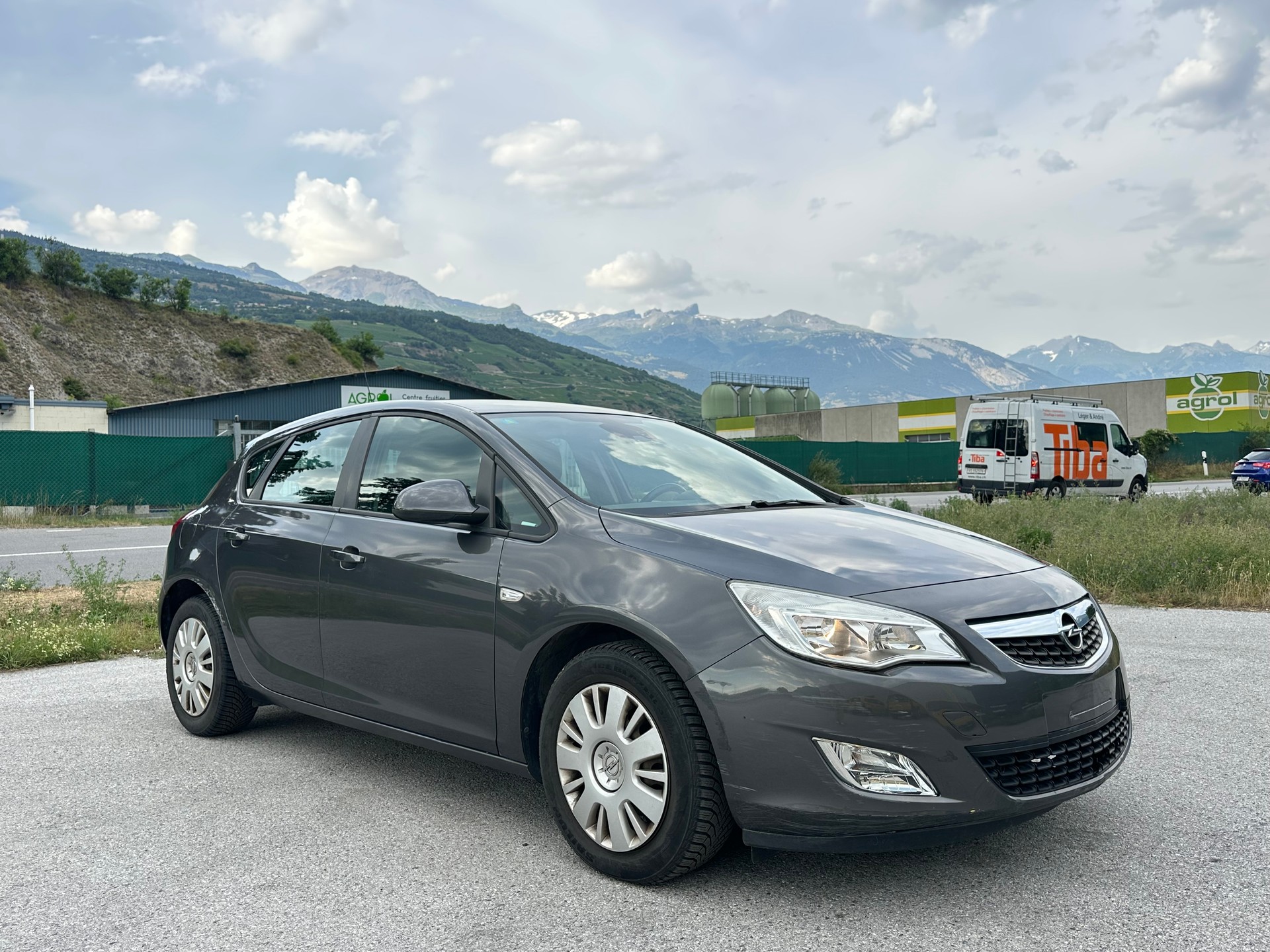 OPEL Astra 1.4i 16V Turbo Enjoy-image-1