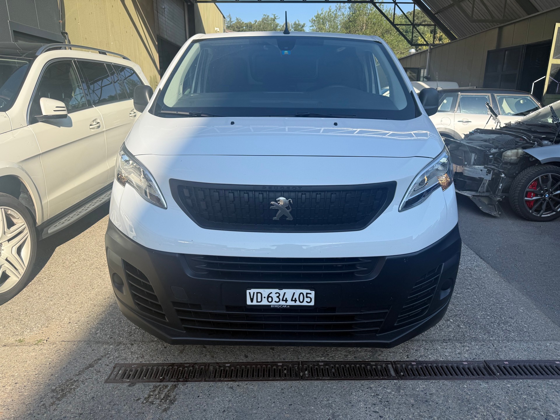 PEUGEOT Expert 1.5 BlueHDi 120 S&S Standard-image-4