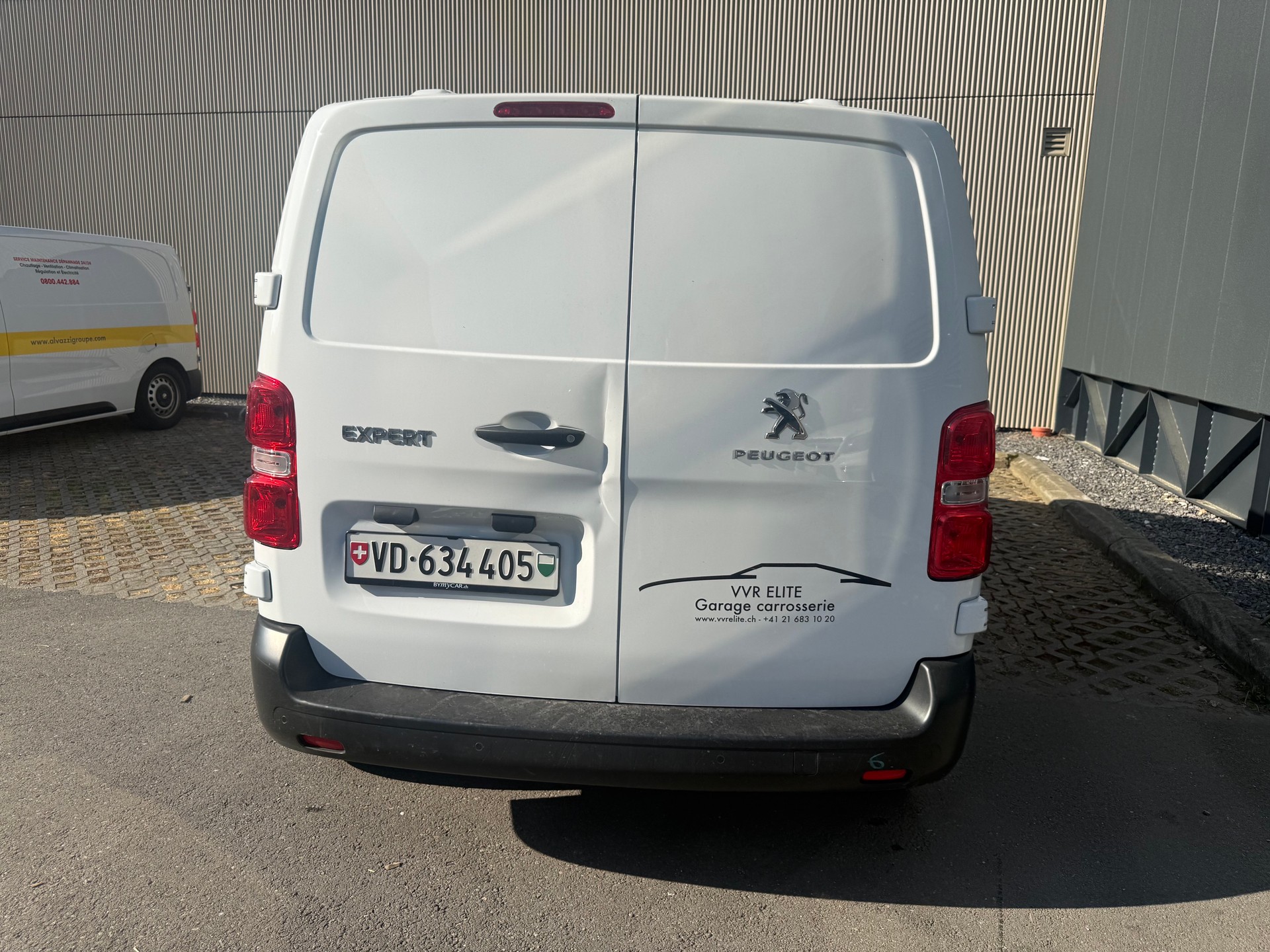 PEUGEOT Expert 1.5 BlueHDi 120 S&S Standard-image-3