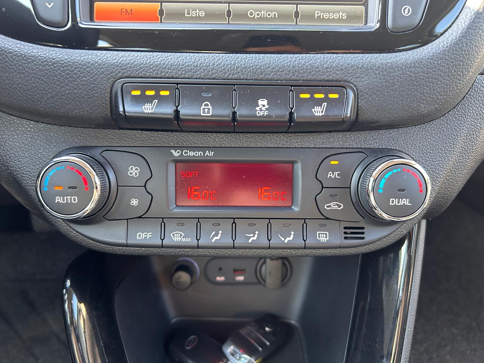 KIA Cee'd 1.6 GDi Trend-image-25