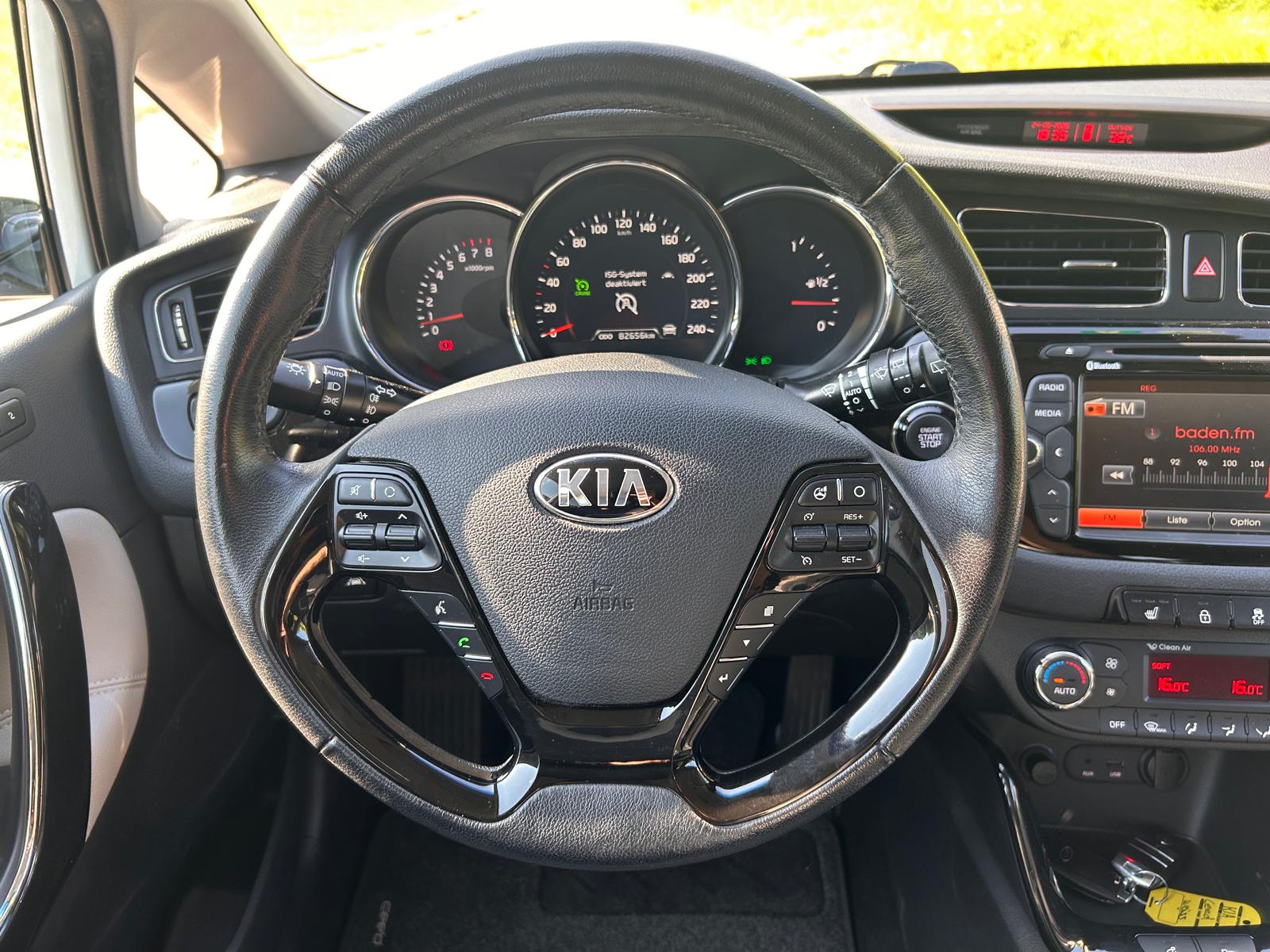KIA Cee'd 1.6 GDi Trend-image-16
