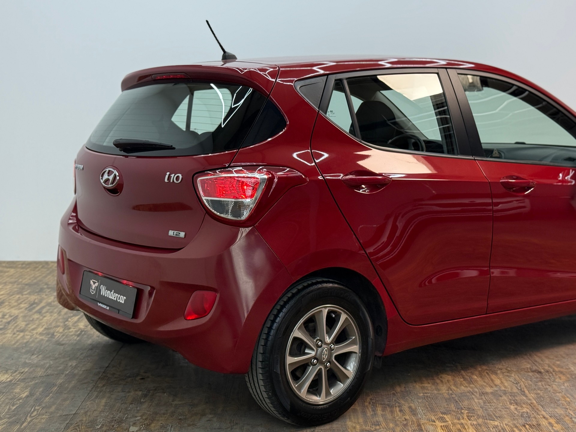 HYUNDAI i10 1.2 Style-image-13