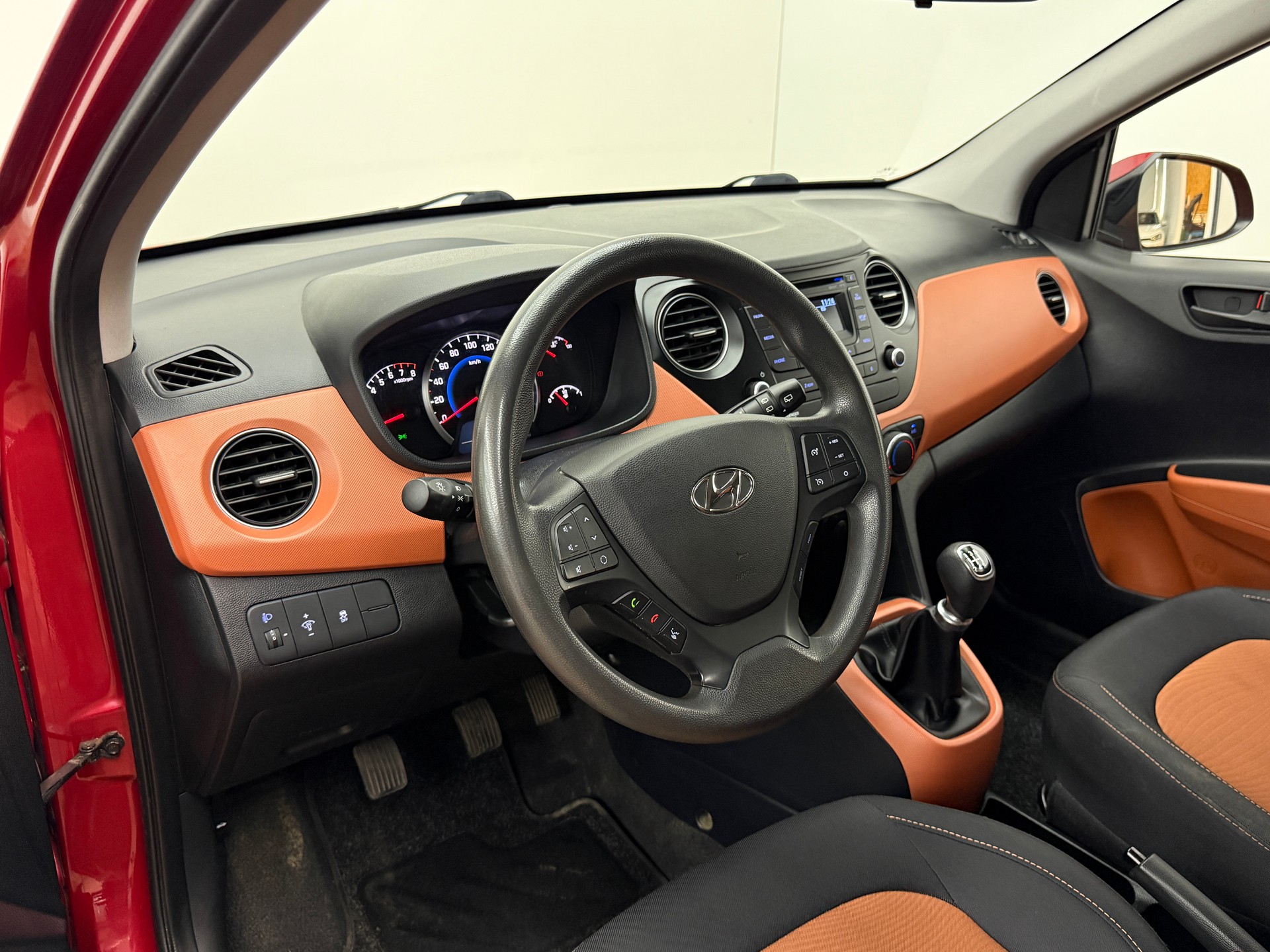 HYUNDAI i10 1.2 Style-image-27