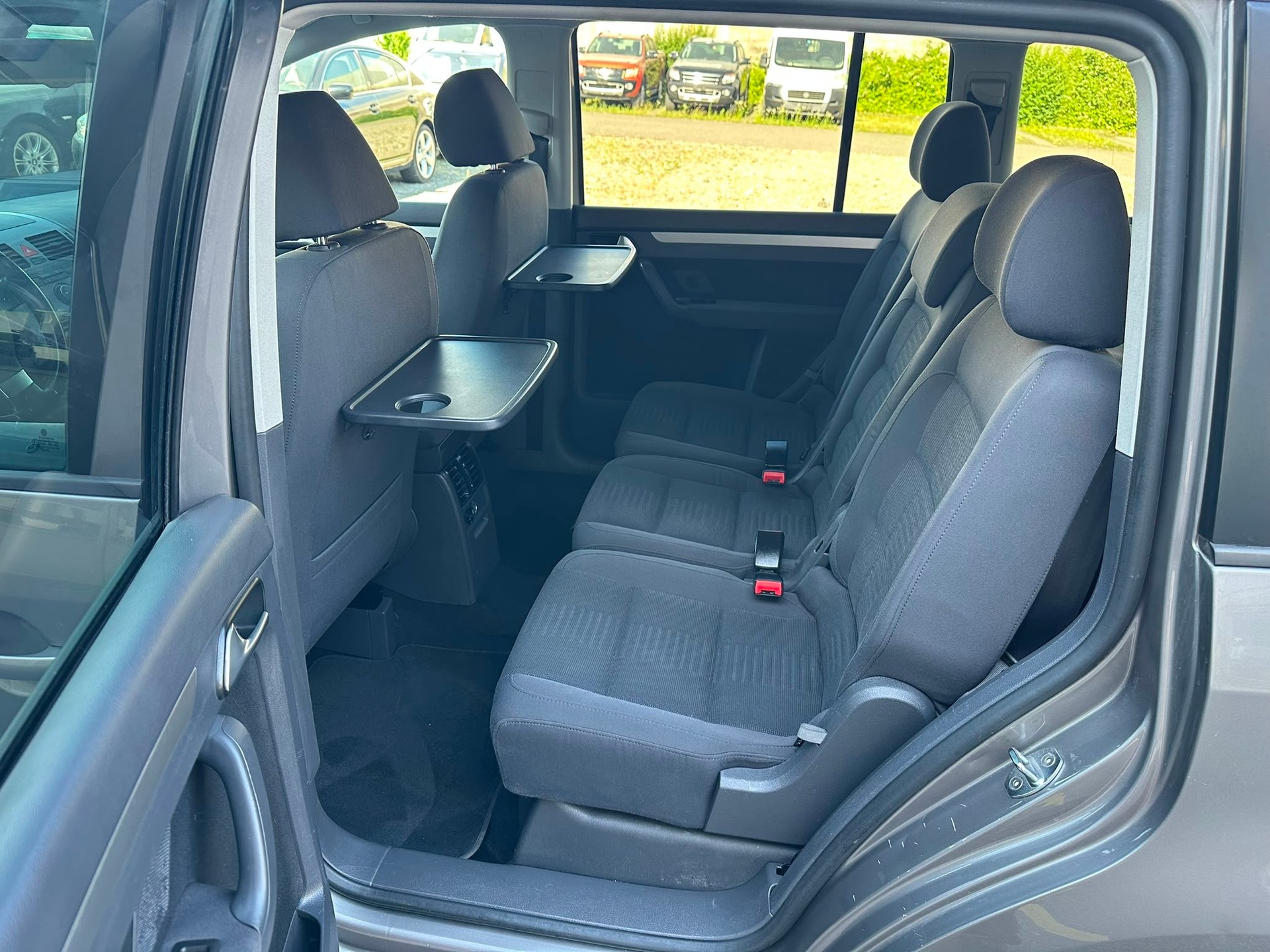 VW Touran 1.4 TSI Highline-image-13