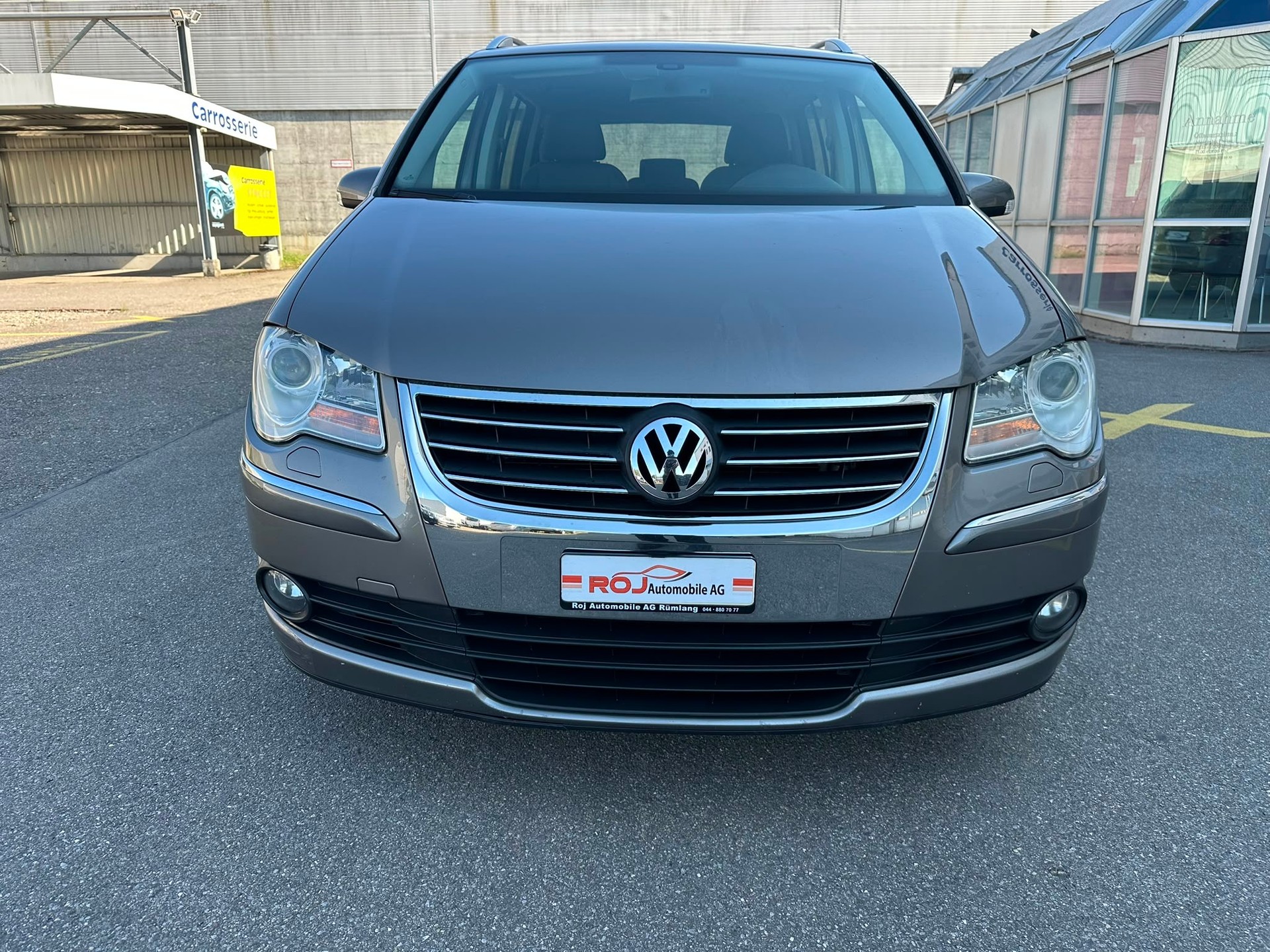 VW Touran 1.4 TSI Highline-image-2