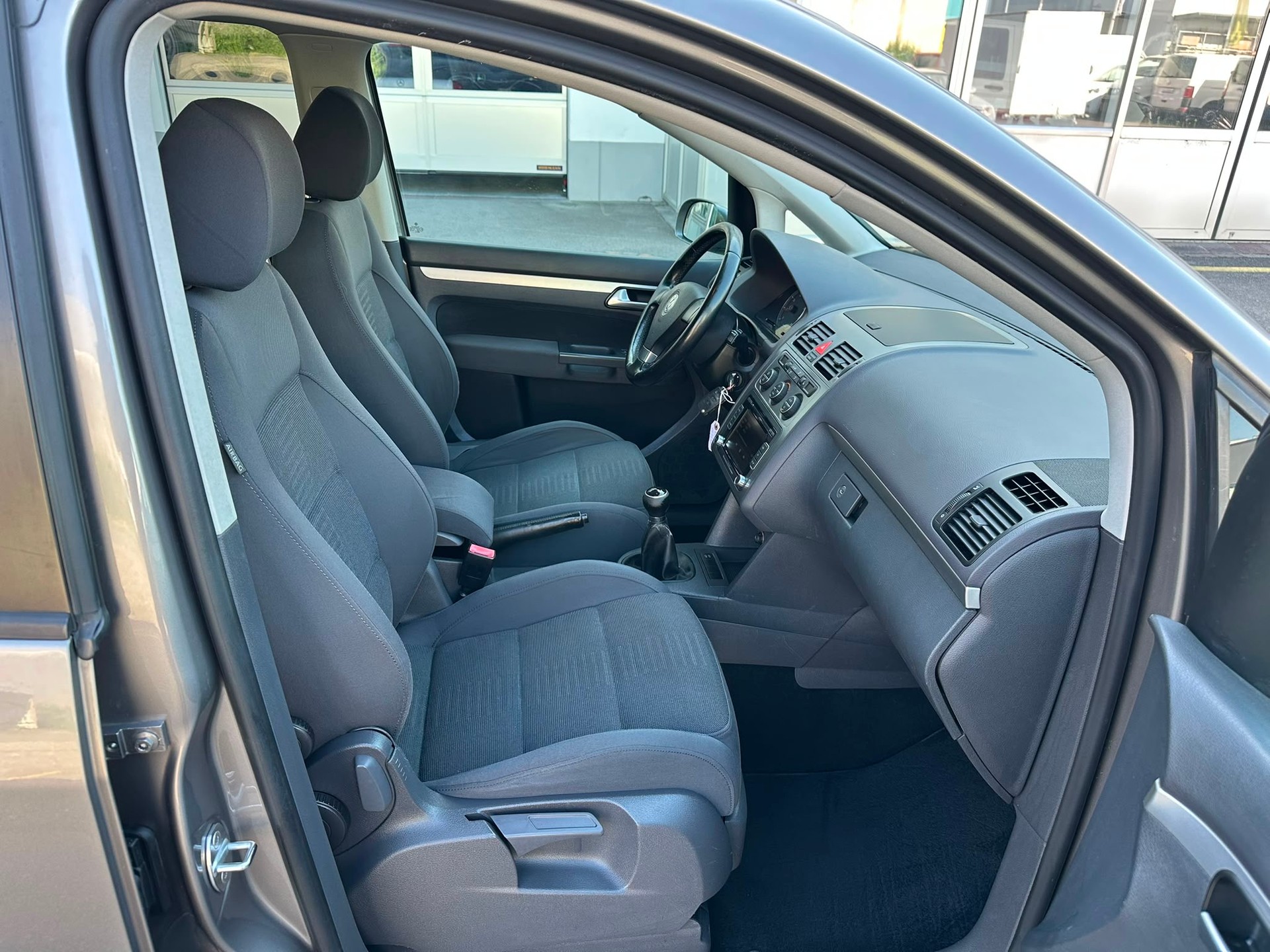 VW Touran 1.4 TSI Highline-image-16