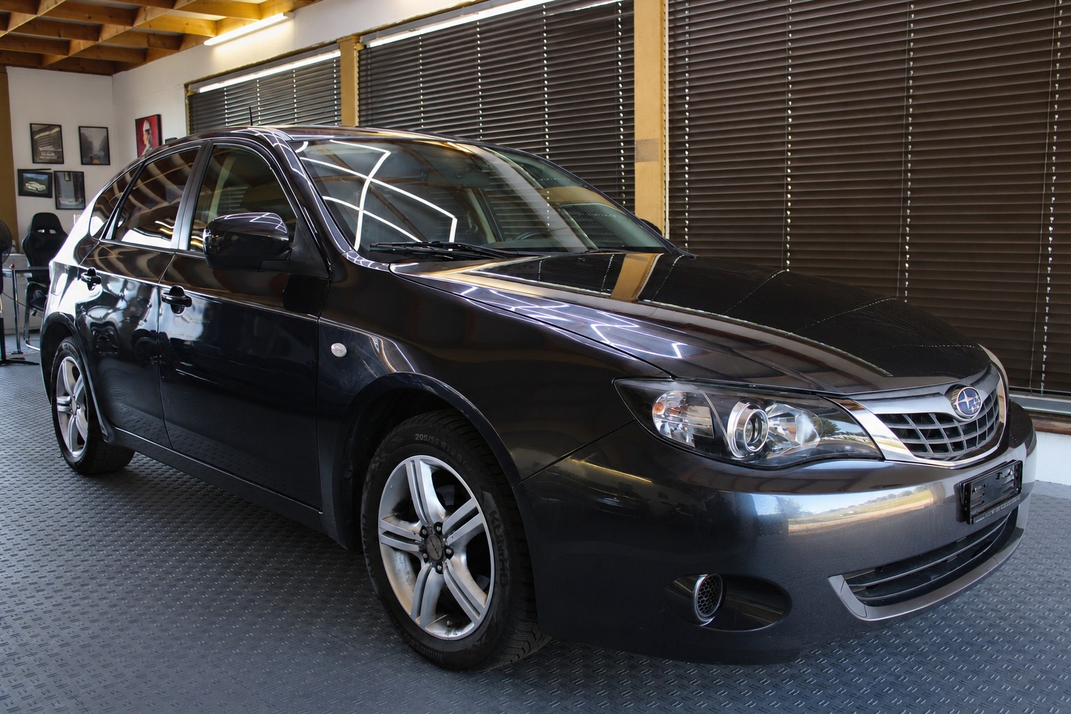 SUBARU Impreza 2.0R Comfort Automatic-image-2