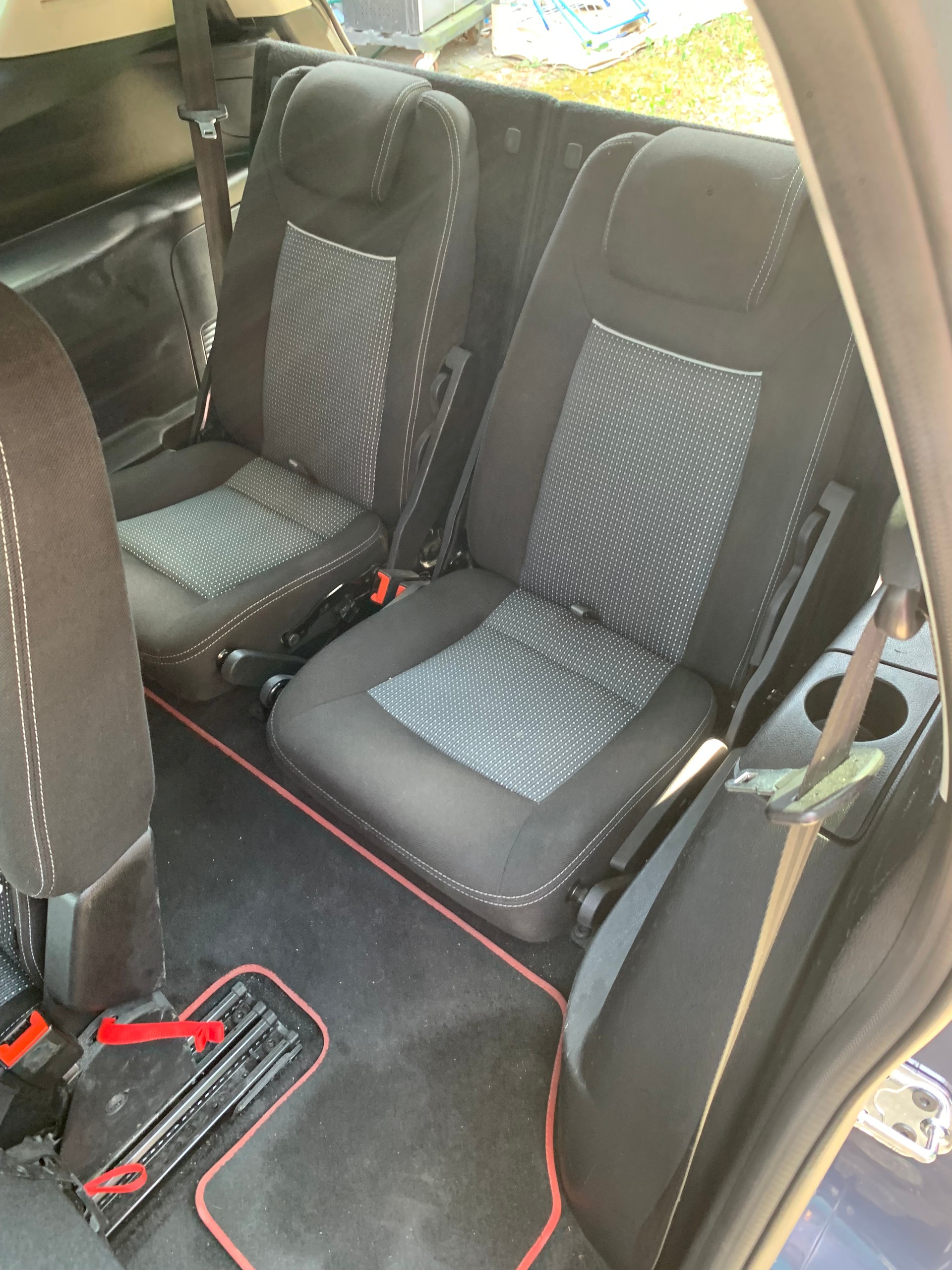 FORD S-Max 2.0 TDCi Titanium PowerShift-image-12