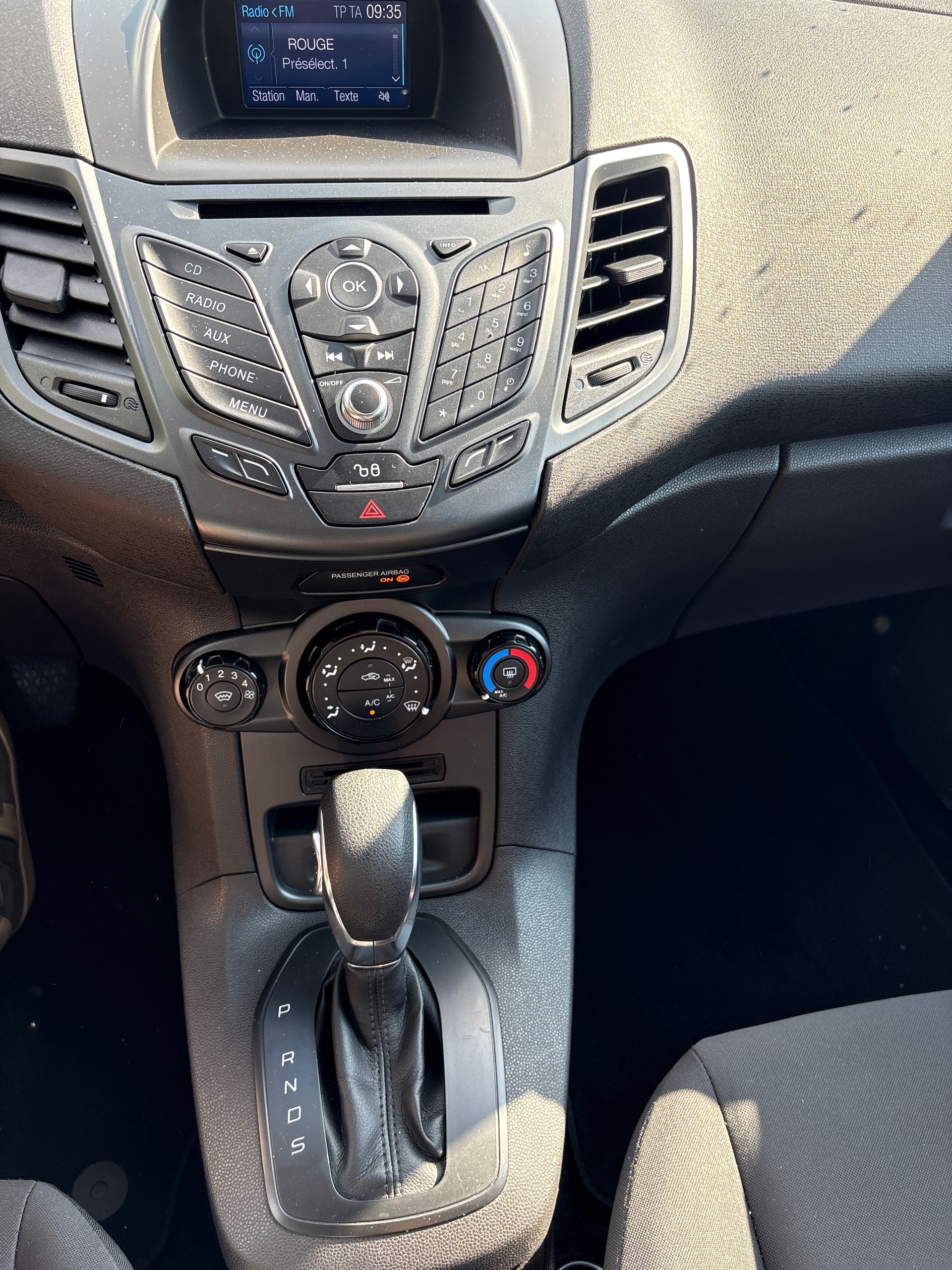 FORD Fiesta 1.0 SCTi Trend PowerShift-image-10