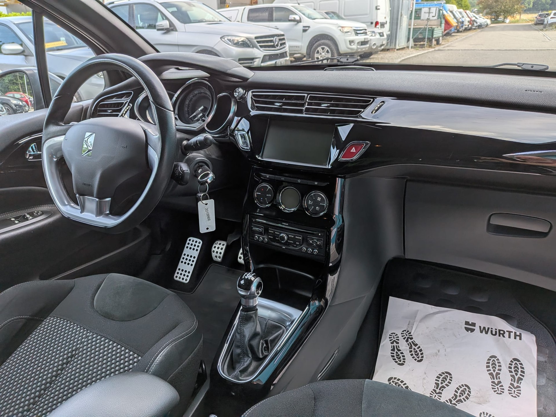 DS AUTOMOBILES DS3 1.6 VTi Ultra Prestige-image-6