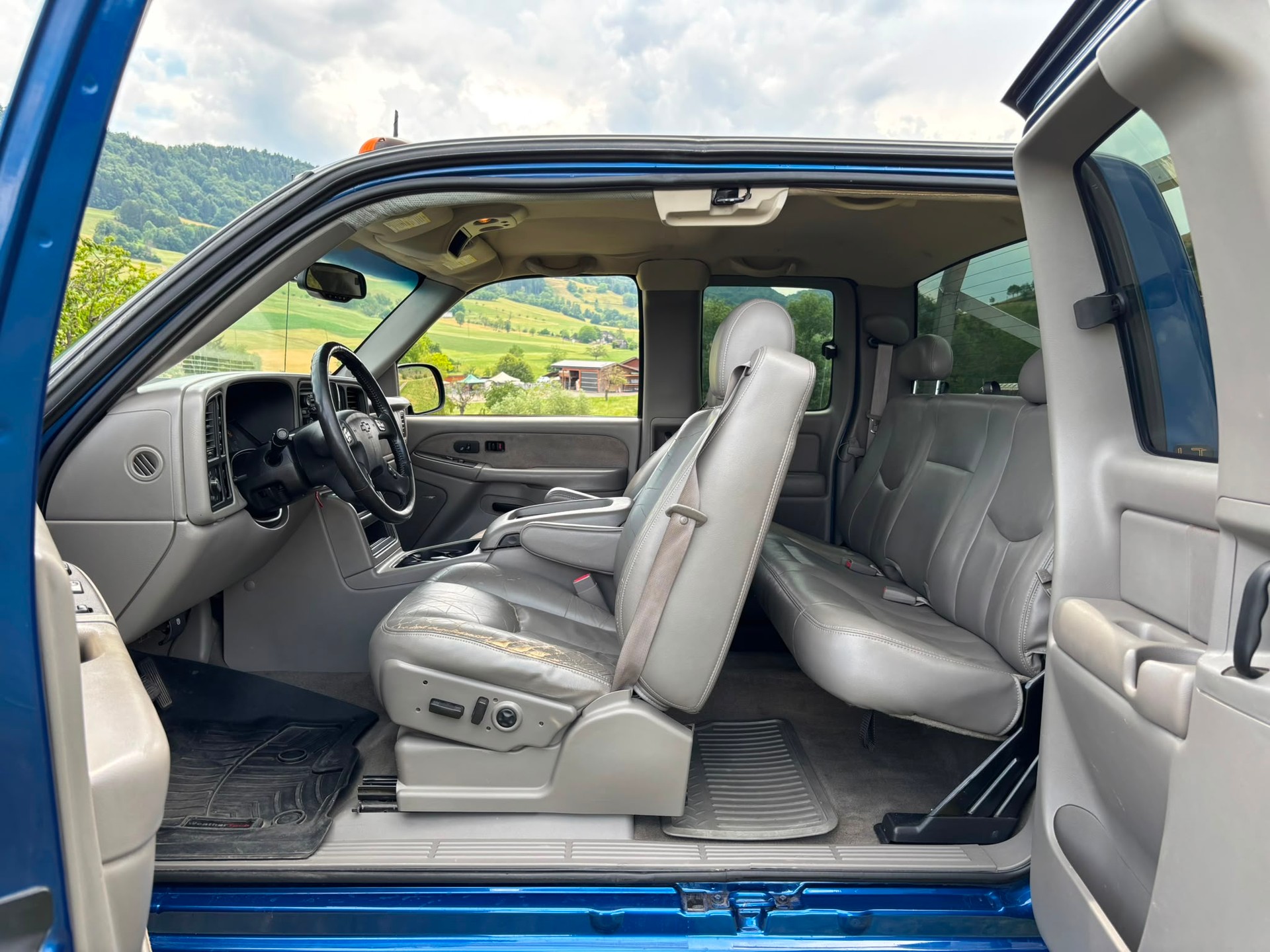 CHEVROLET Silverdado 2500HD-image-6
