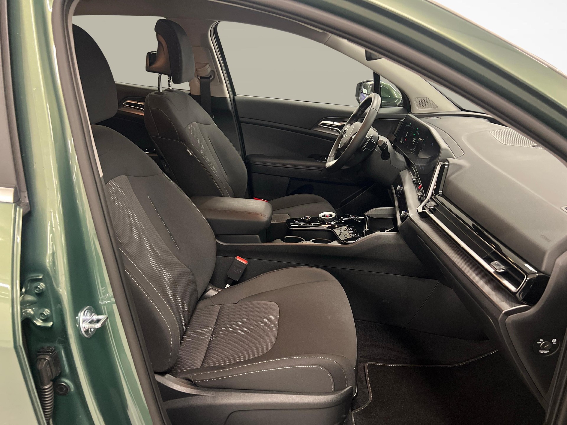 KIA Sportage 1.6 T-GDi PHEV Power Edition-image-9