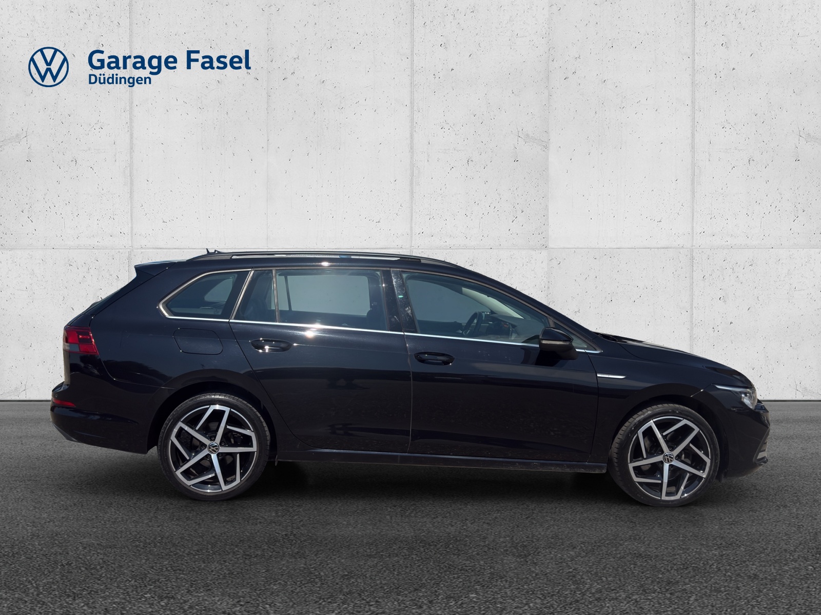 VW Golf Variant 2.0 TDI Style DSG-image-5