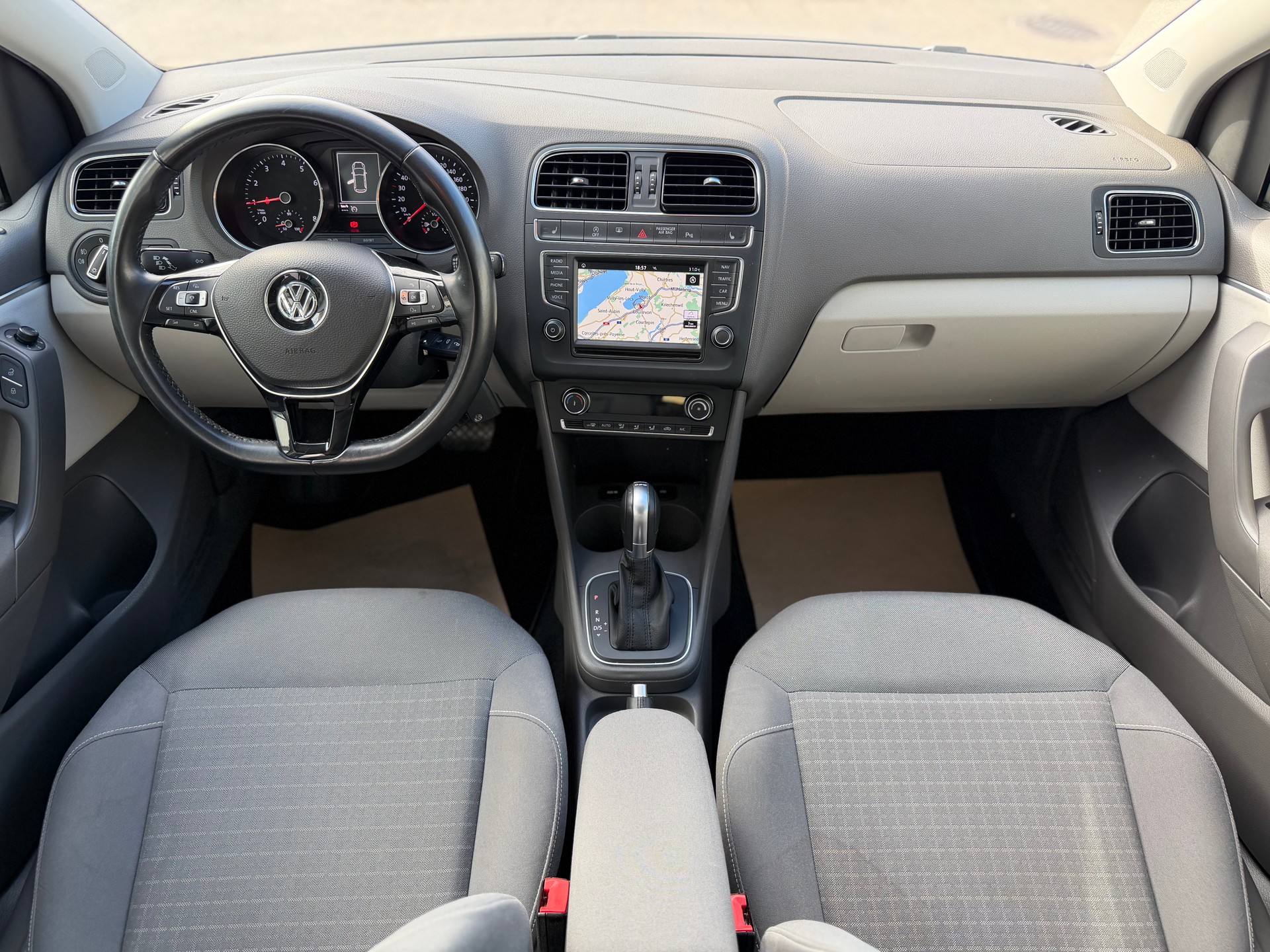 VW Polo 1.0 TSI BMT Comfortline DSG-image-9