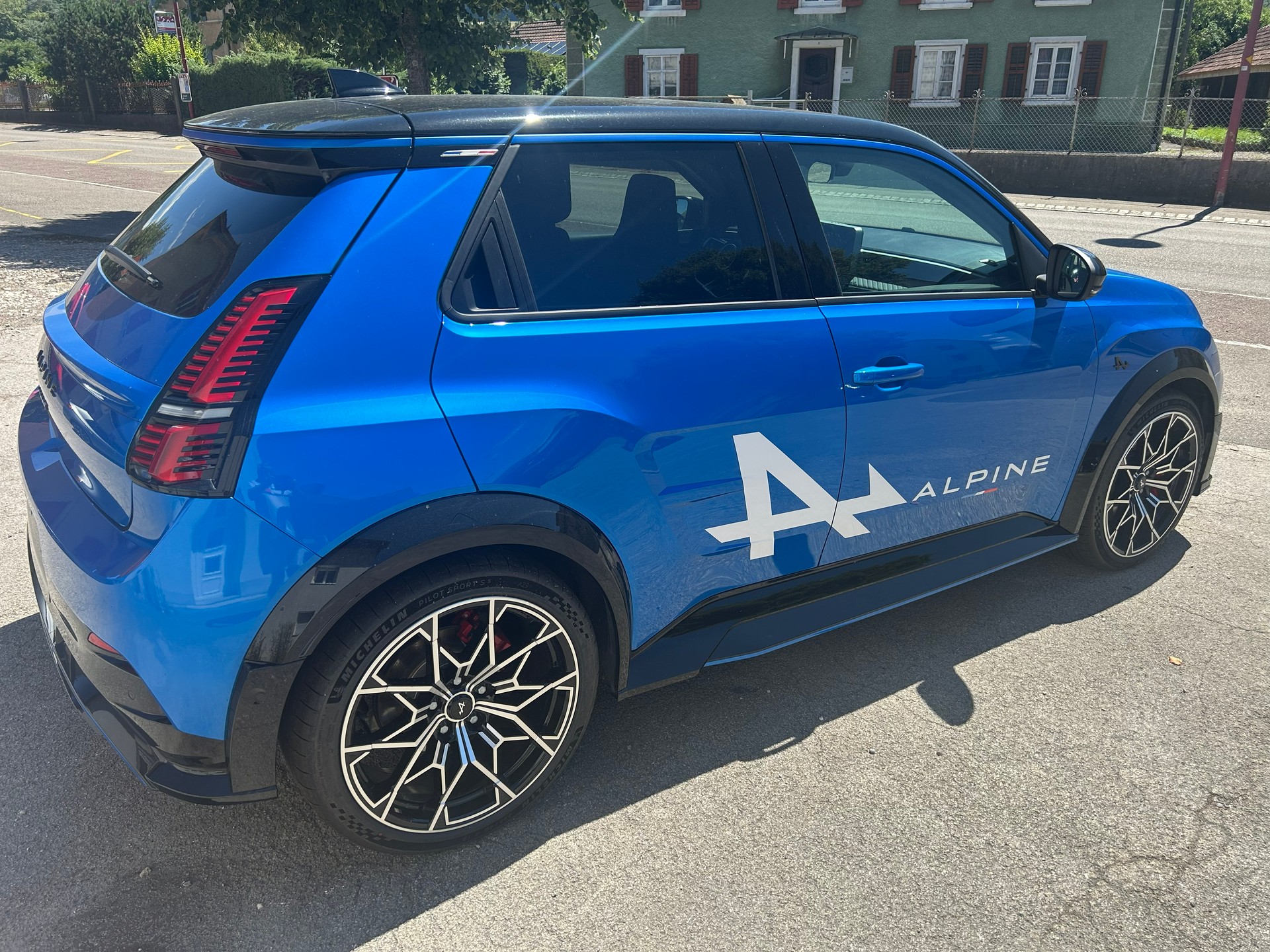 ALPINE GT-image-2