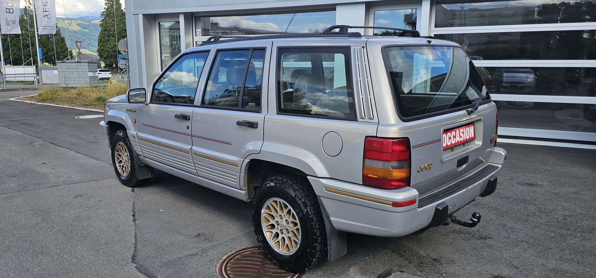 JEEP Grand Cherokee 5.2 Limited Automatic-image-5
