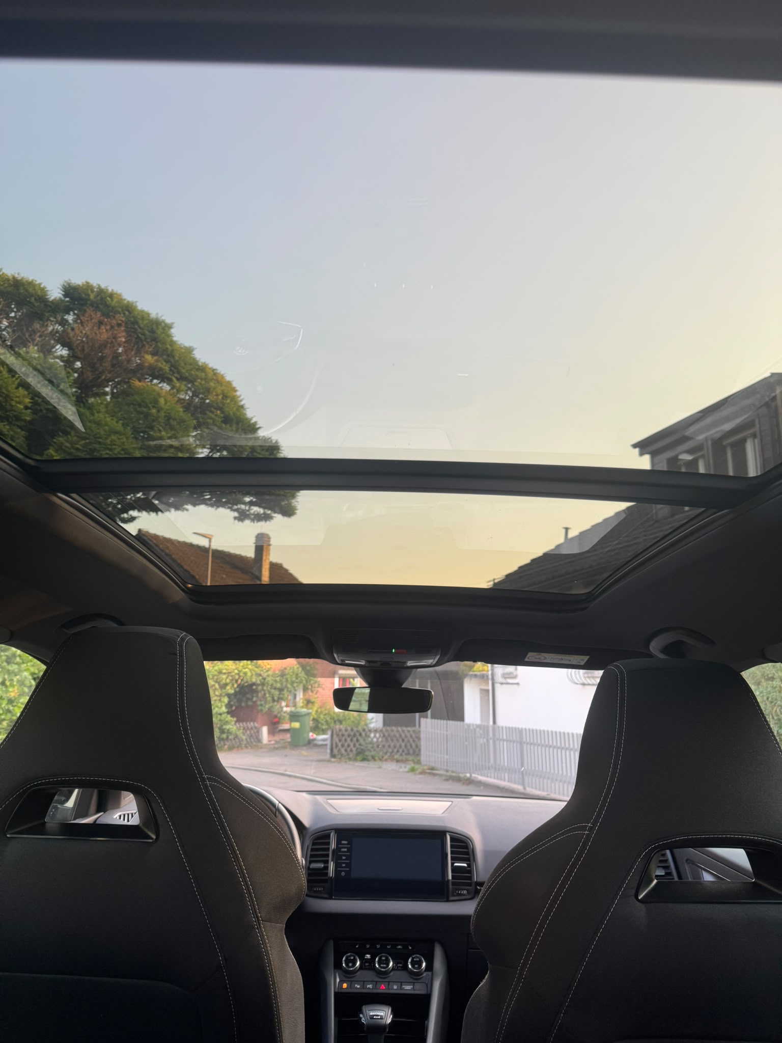 SKODA Karoq 2.0 TDI CR Sport Line 4x4 DSG-image-11