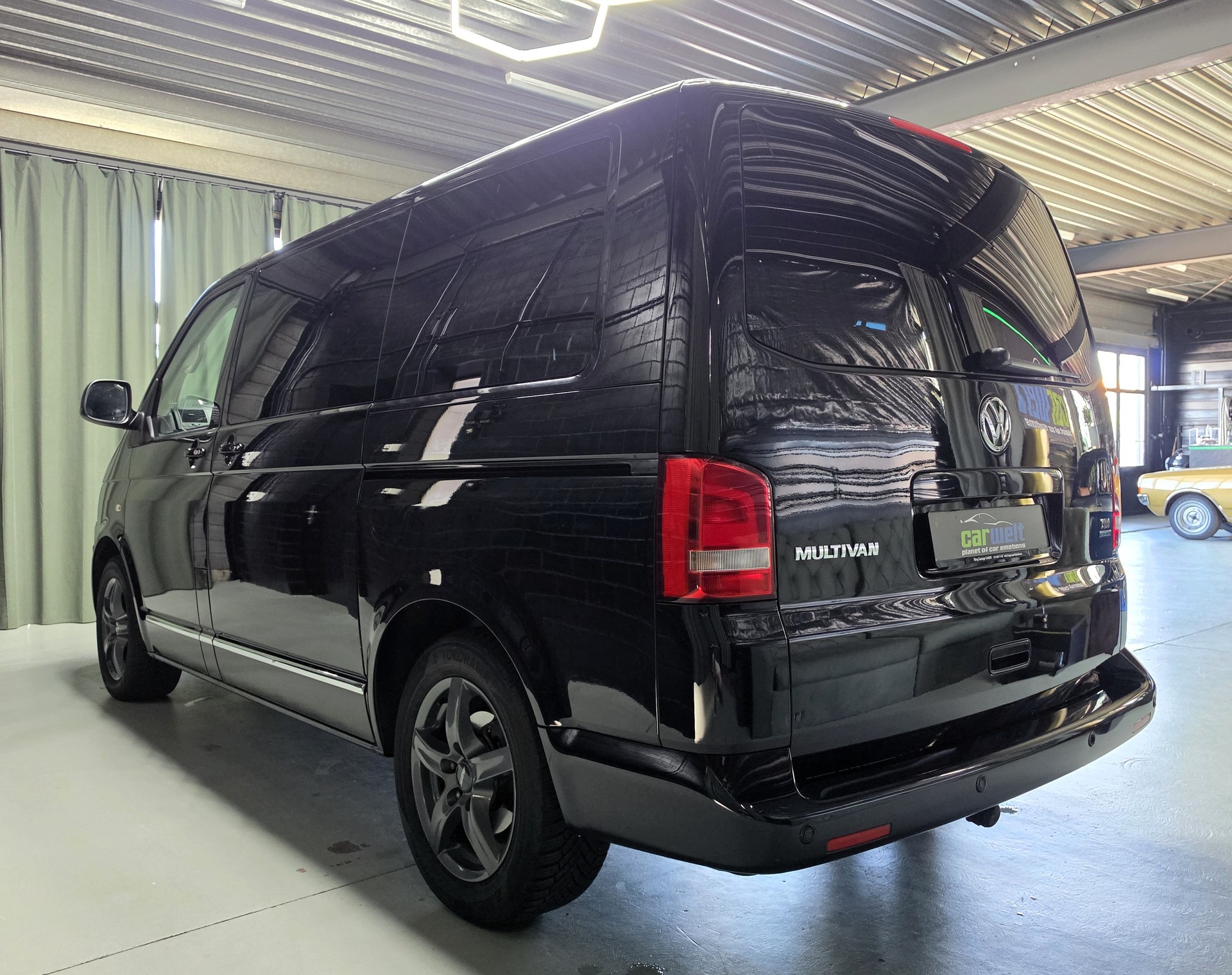 VW T5 Multivan 2.0 TDI 180 Highline DSG 4Motion-image-9