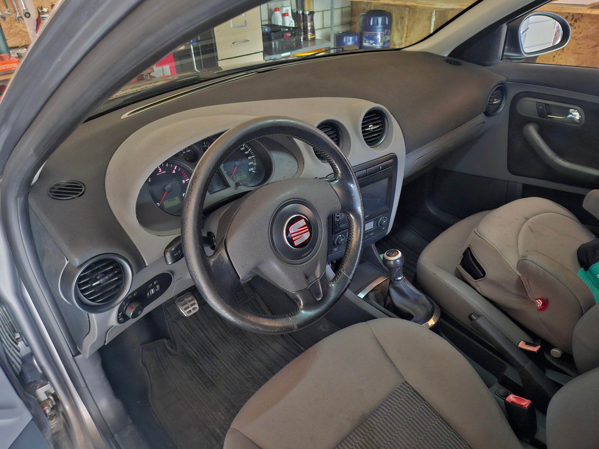 SEAT 1.9 TDI 130 Sport-image-4