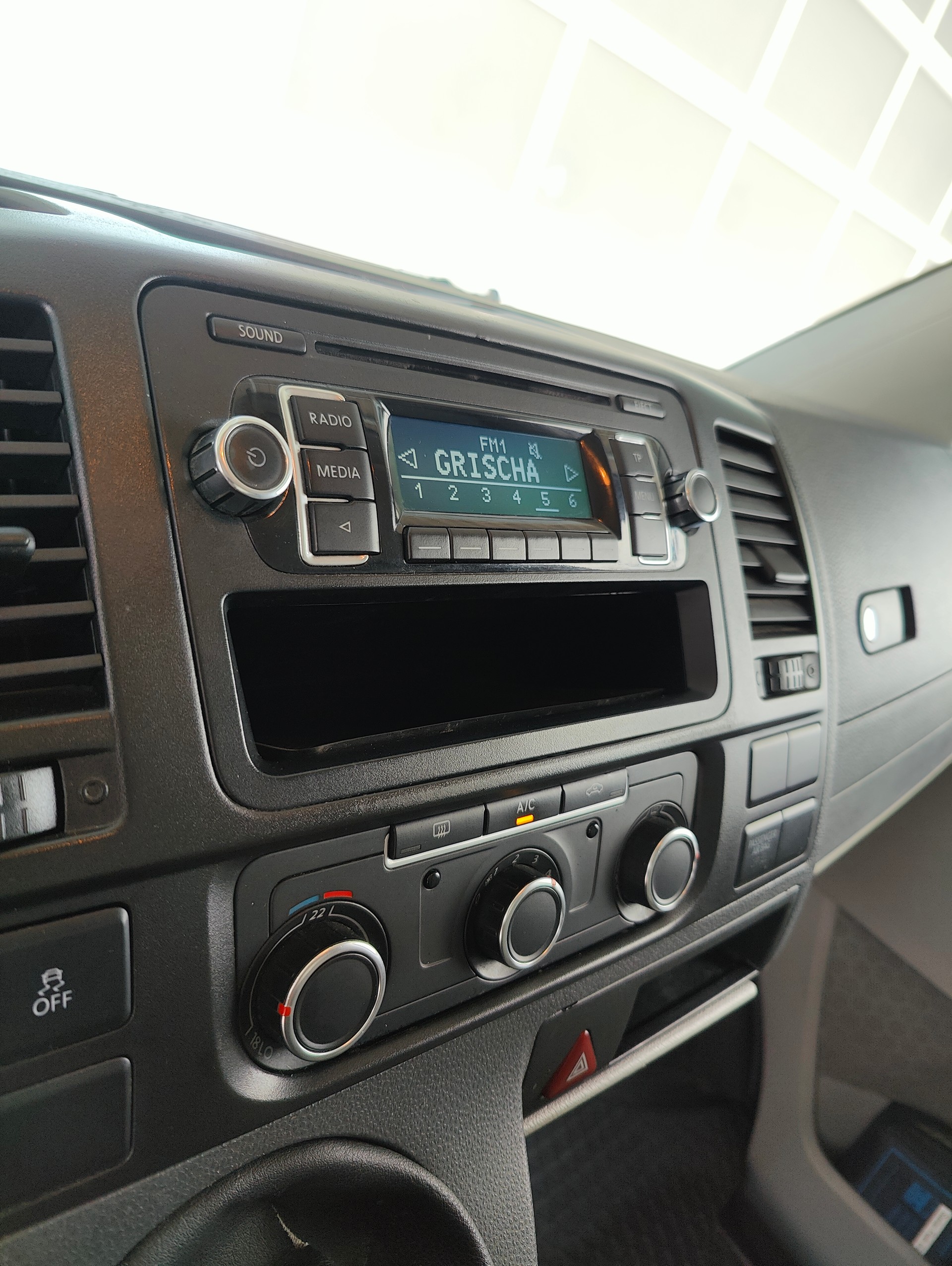 VW T5 2.0 TDI 4Motion-image-13