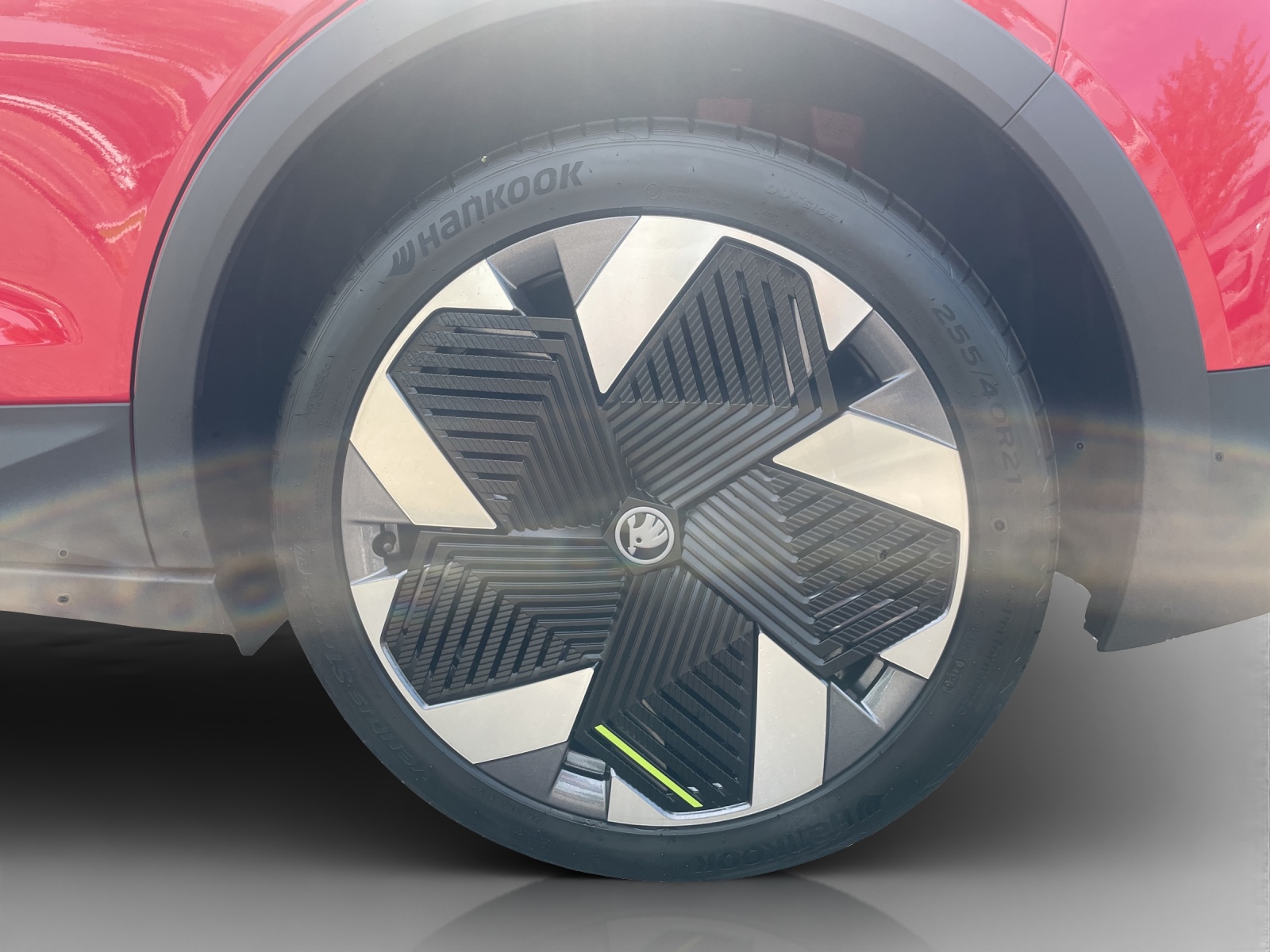 SKODA Elroq RS 4x4-image-13