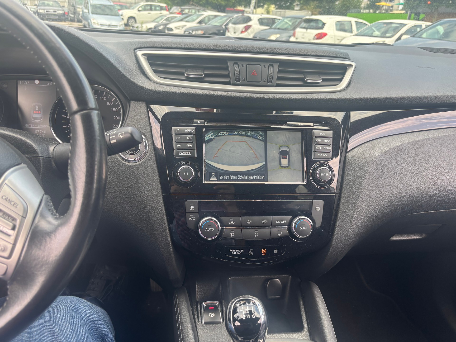 NISSAN Qashqai 1.2 DIG-T tekna-image-9