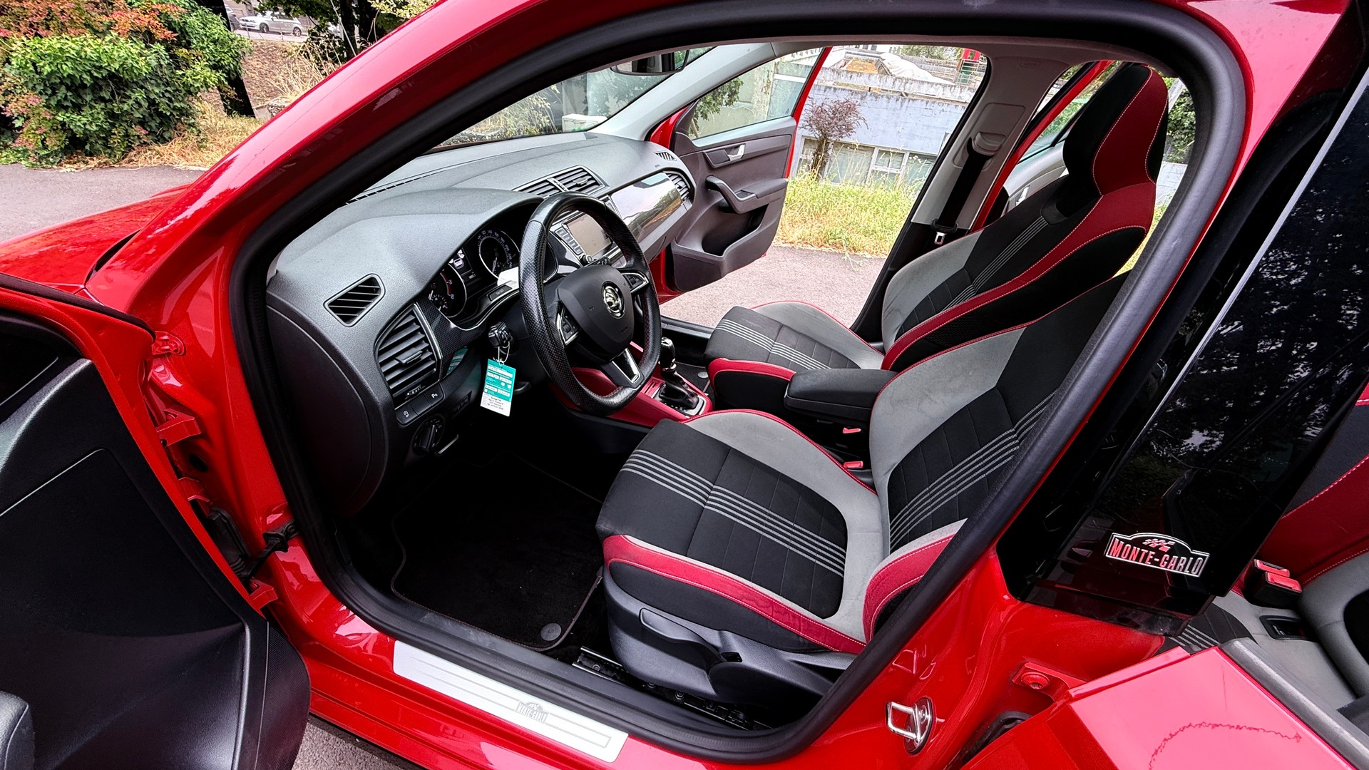 SKODA Fabia 1.2 TSI Monte Carlo DSG-image-9