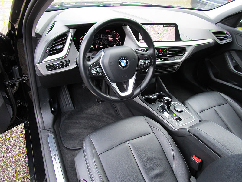 BMW 118i Steptronic-image-15