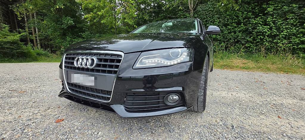 AUDI A4-image-2