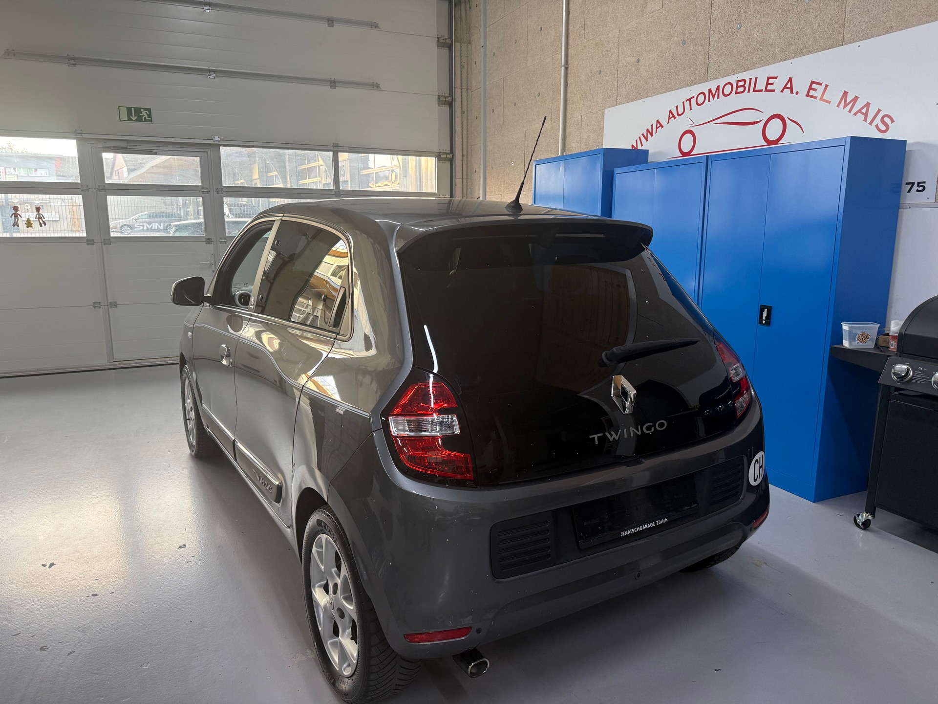 RENAULT Twingo 0.9 Liberty EDC-image-3