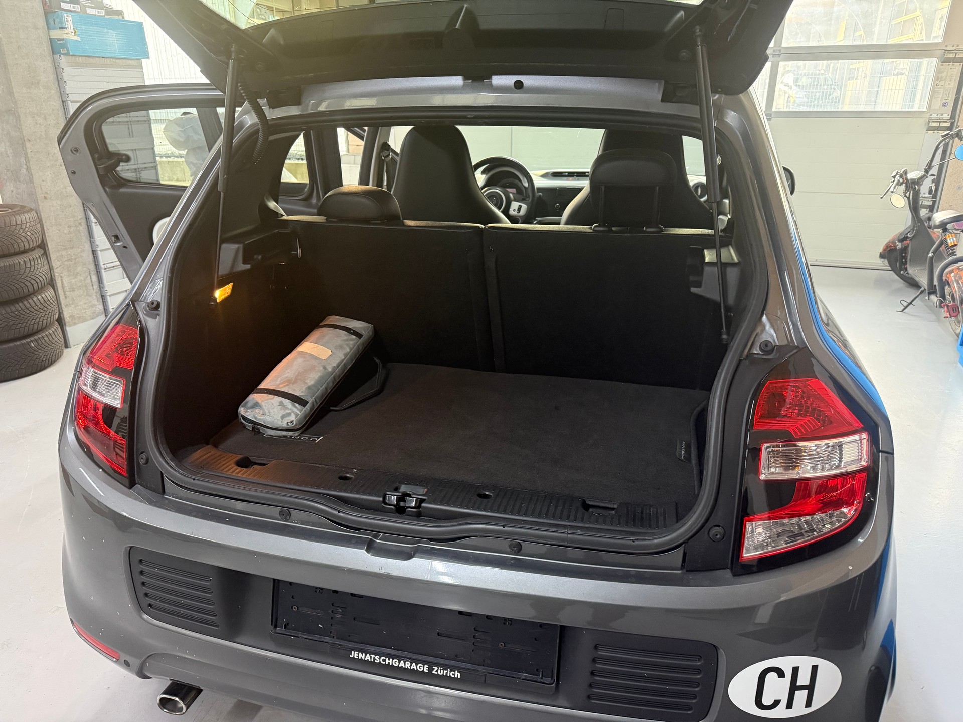 RENAULT Twingo 0.9 Liberty EDC-image-7