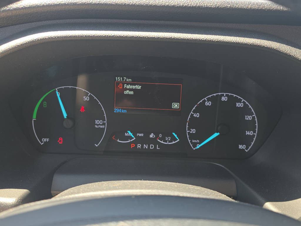 FORD E-Transit Van 350 L3H2 67kWh Trend-image-10
