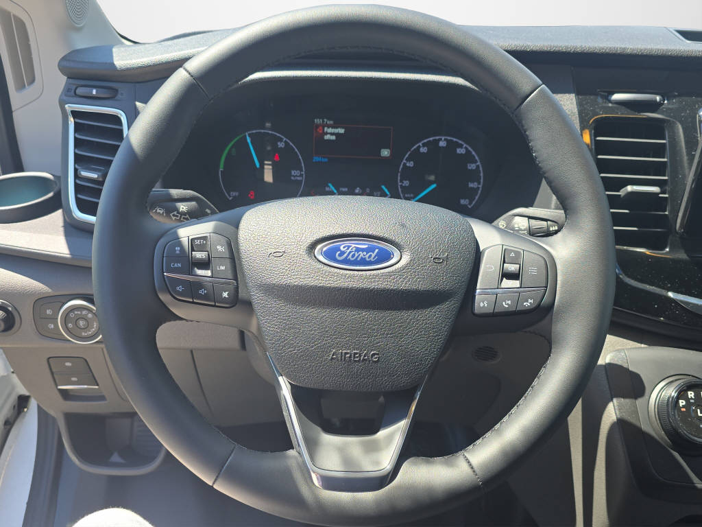 FORD E-Transit Van 350 L3H2 67kWh Trend-image-9