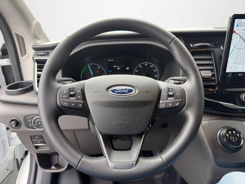 FORD E-Transit Van 350 L3H2 67kWh Trend-image-9