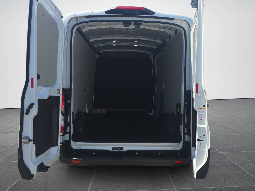 FORD E-Transit Van 350 L3H2 67kWh Trend-image-15