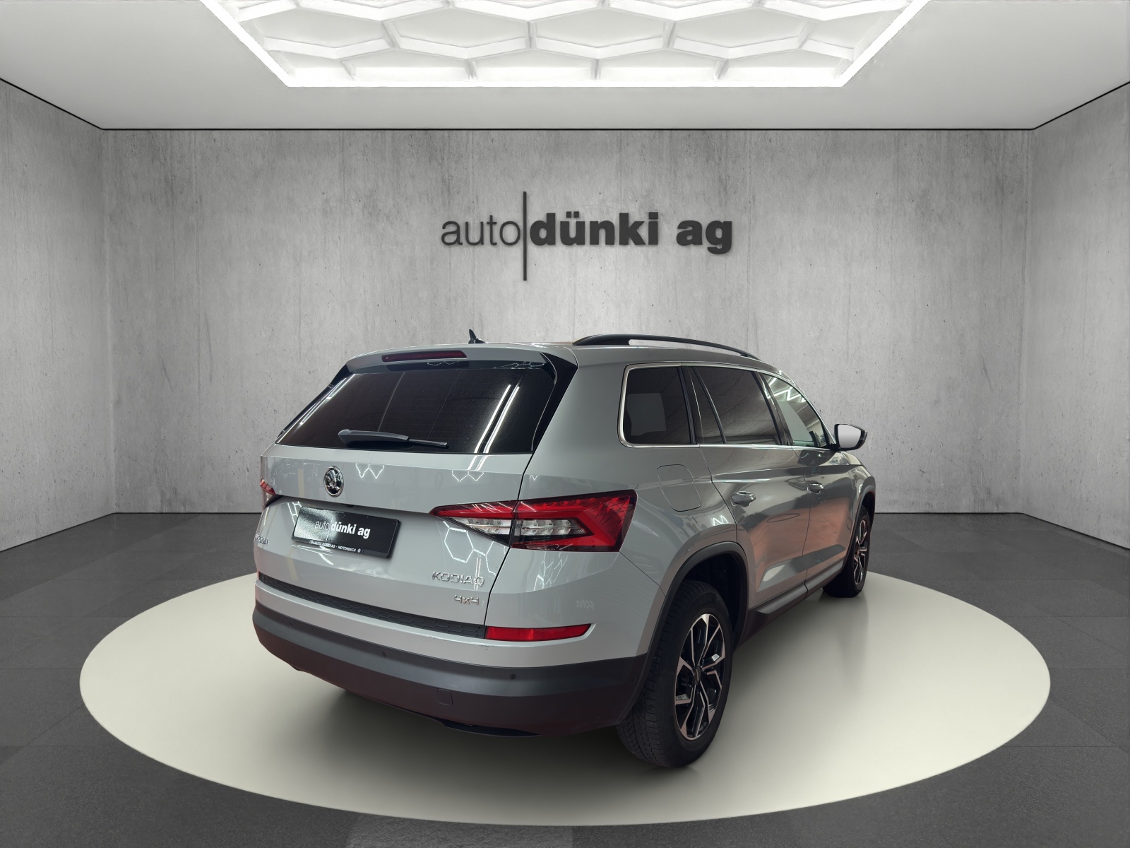 SKODA Kodiaq 2.0 TDI CR Style 4x4 DSG-showroom-element-2