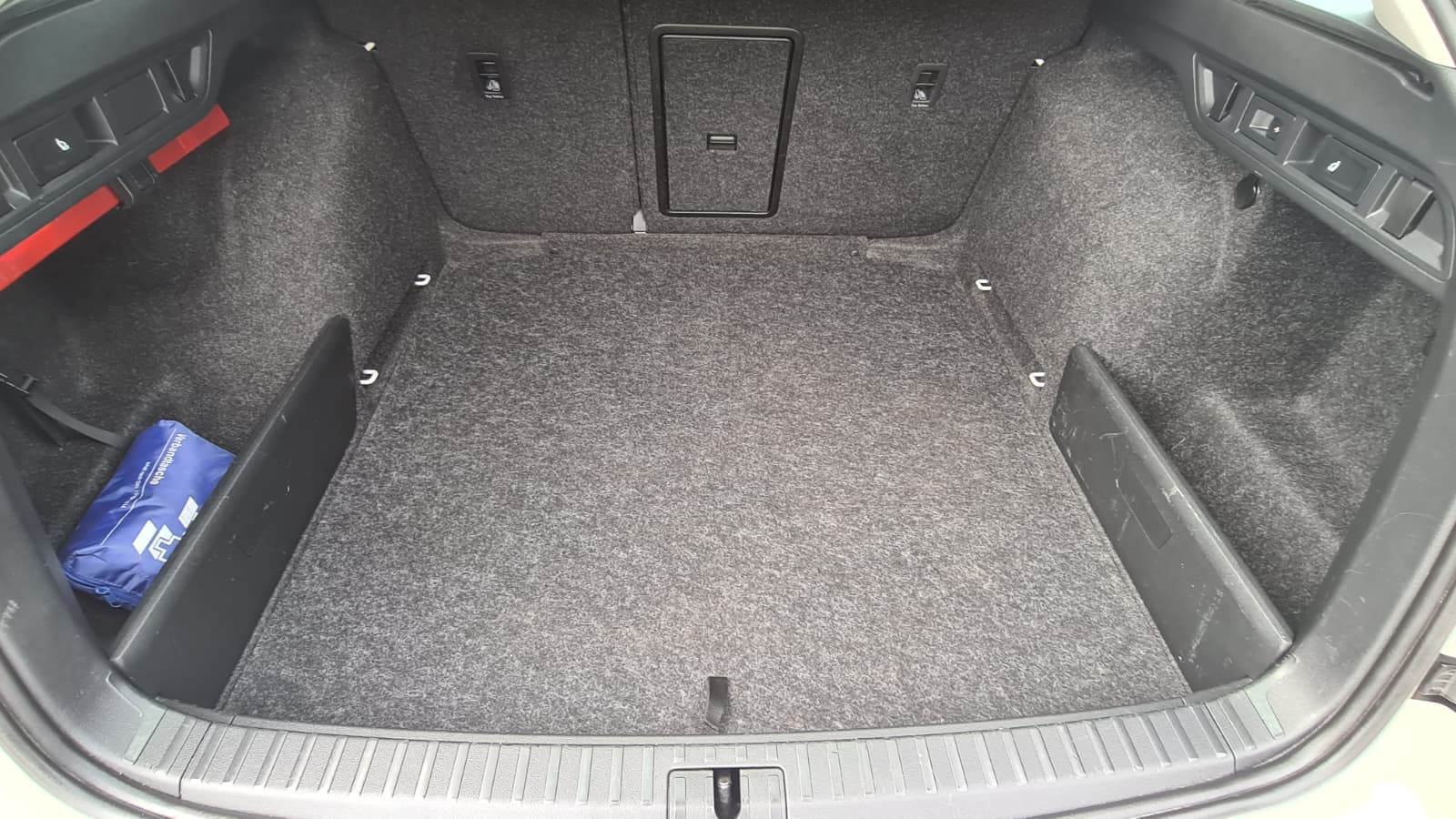 SKODA Octavia Combi 2.0 TDI DSG Ambition 4x4 ** Anh-Kupplung ** Gr.Navi ** Parkhilfe v+h ** Virtuelles Cockpit ** Frisch ab MFK **-image-9