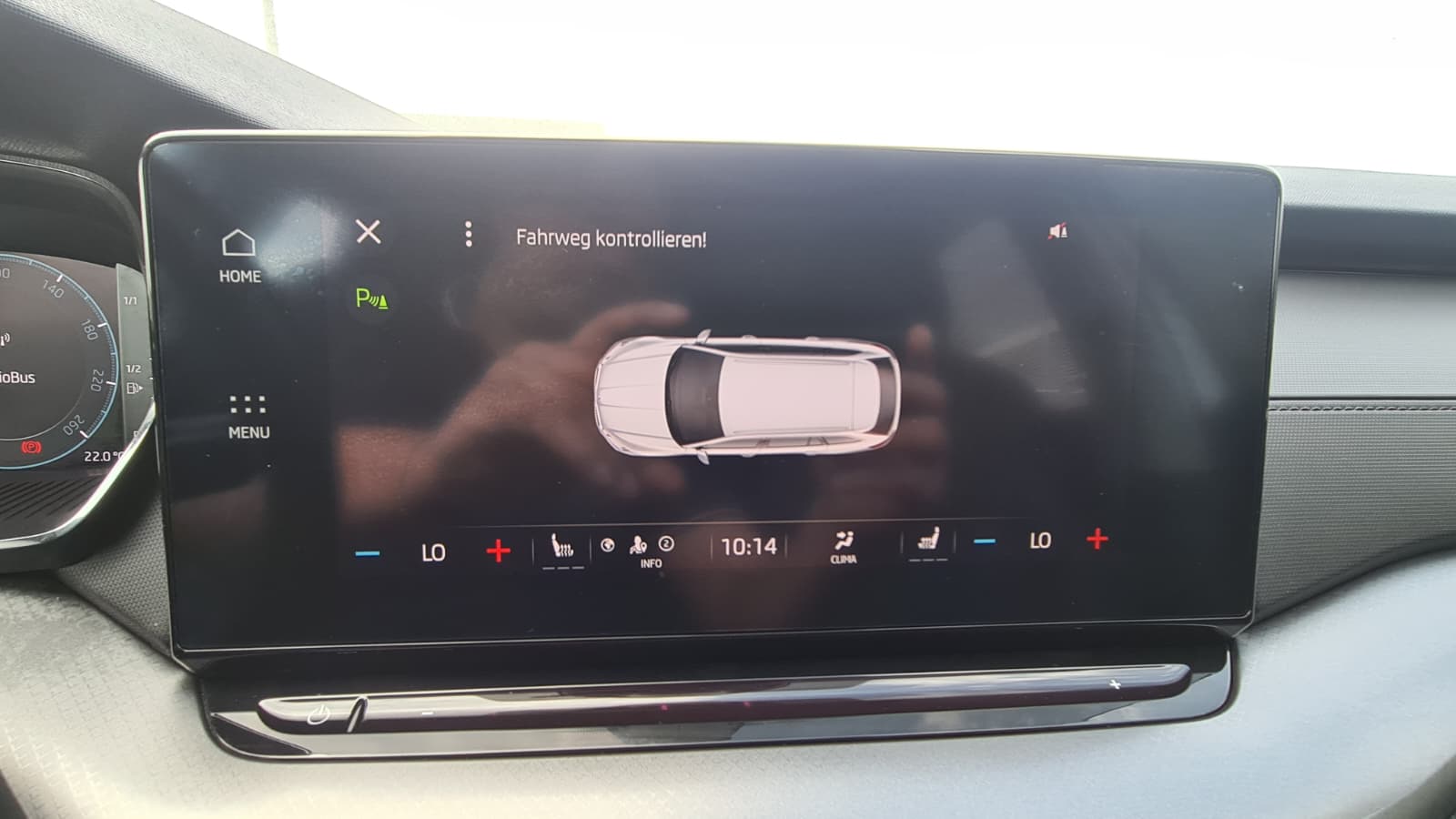 SKODA Octavia Combi 2.0 TDI DSG Ambition 4x4 ** Anh-Kupplung ** Gr.Navi ** Parkhilfe v+h ** Virtuelles Cockpit ** Frisch ab MFK **-image-12